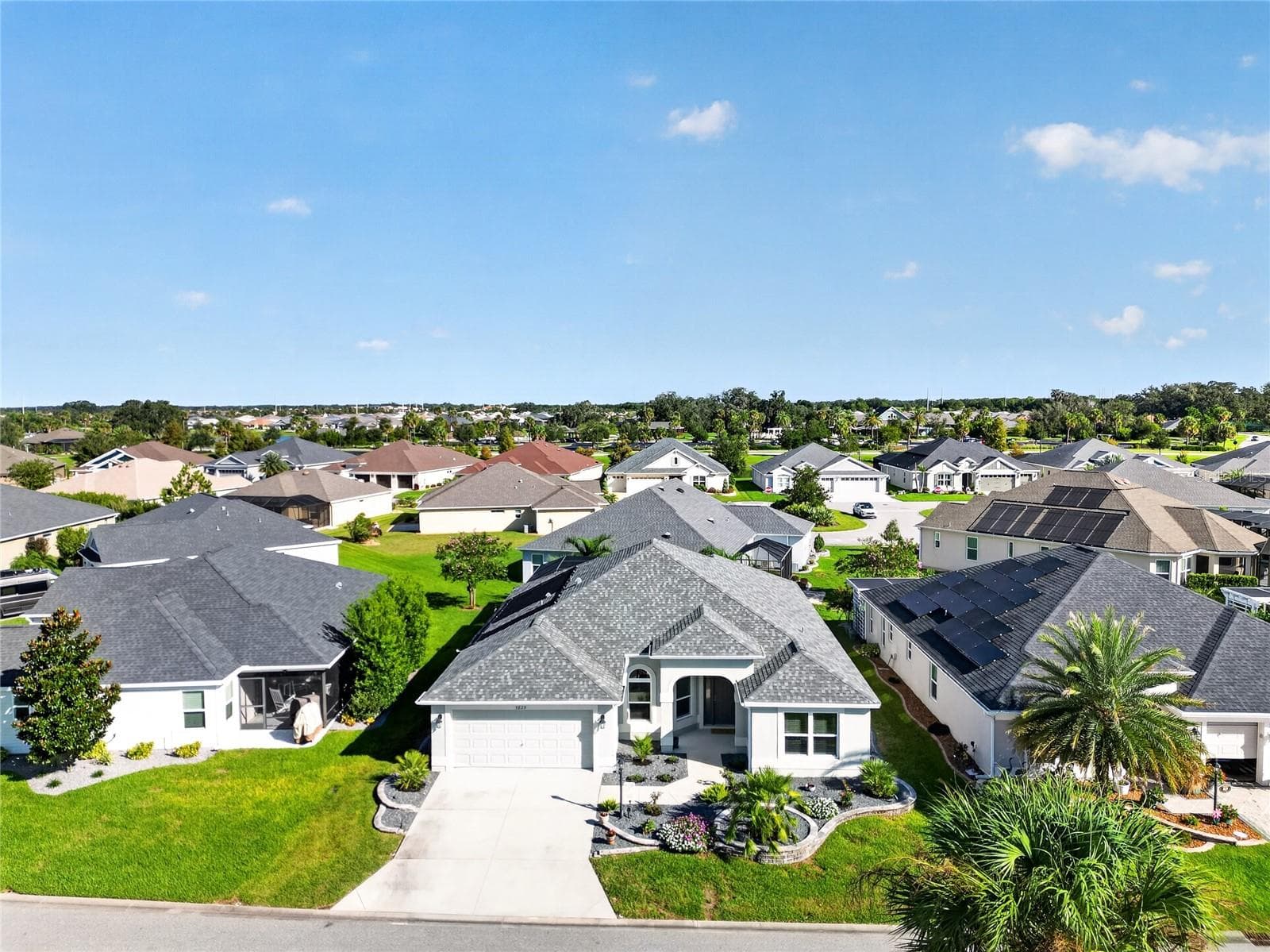Single Family Residence at 5825 FLINT LOOP, THE VILLAGES, photo 3 of 47