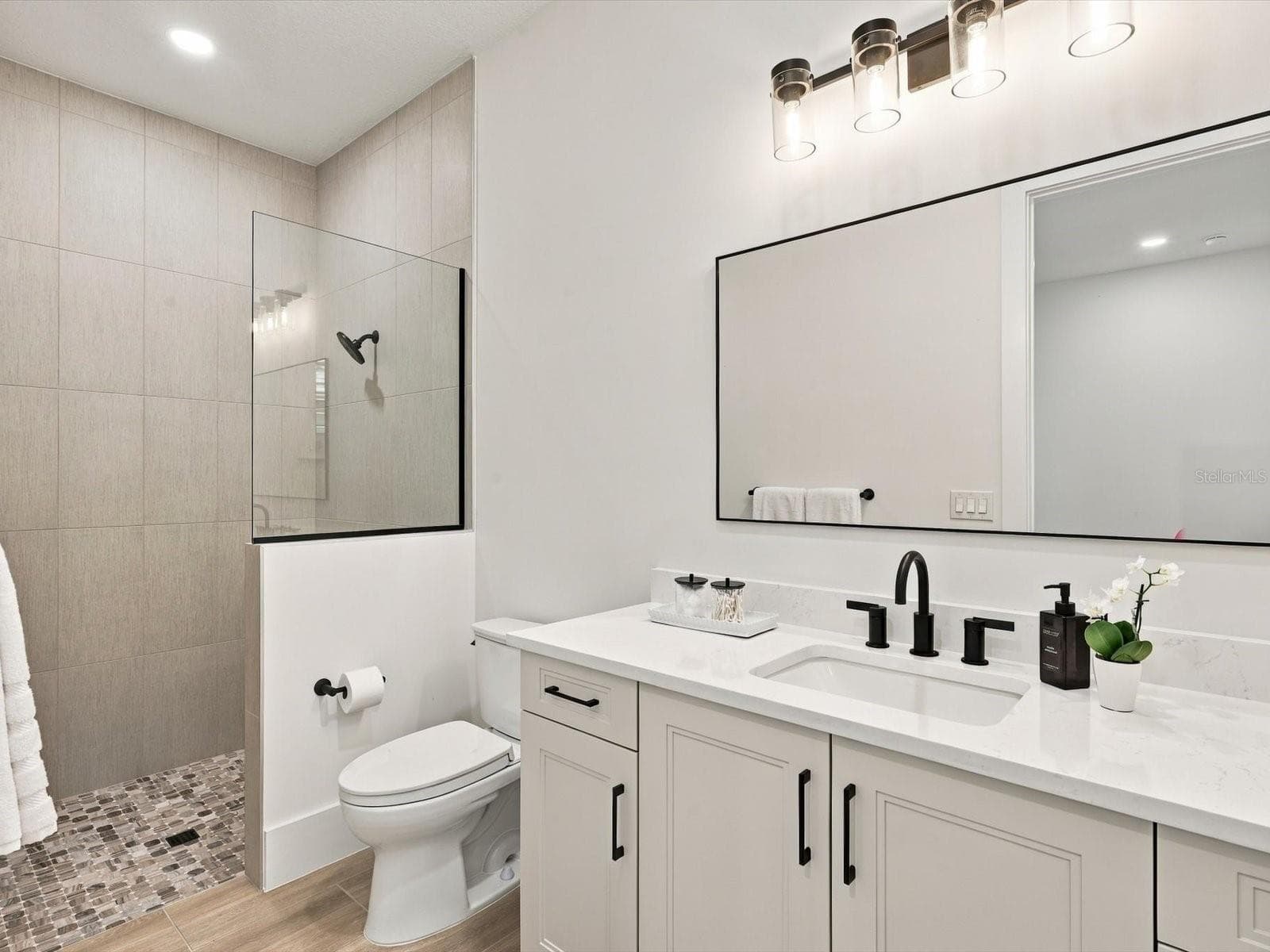 Ensuite Bath 2 - 532 BLUE SHELL LOOP, SARASOTA