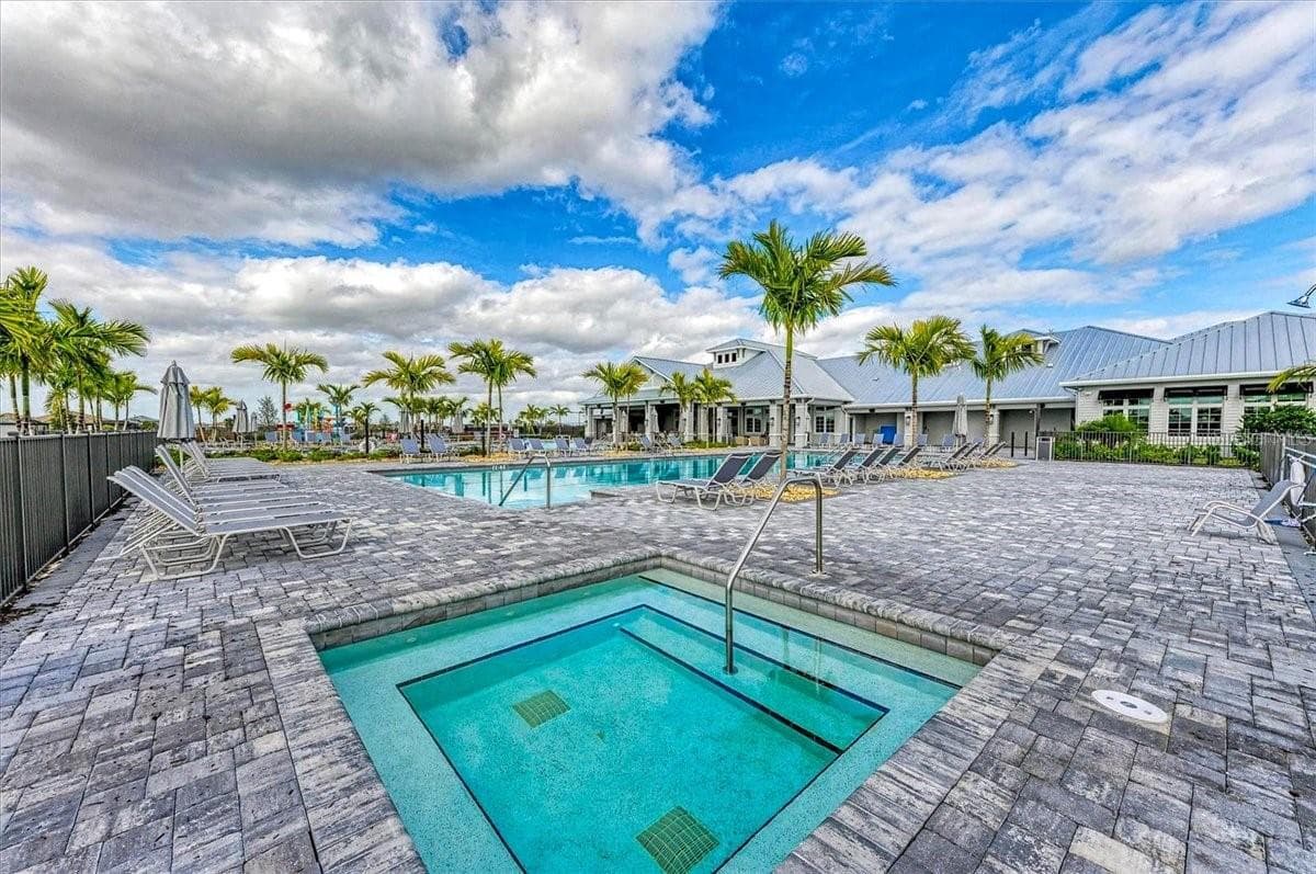 Single Family Residence at 5026 SARATOGA SPRINGS RUN, BRADENTON, photo 90 of 98