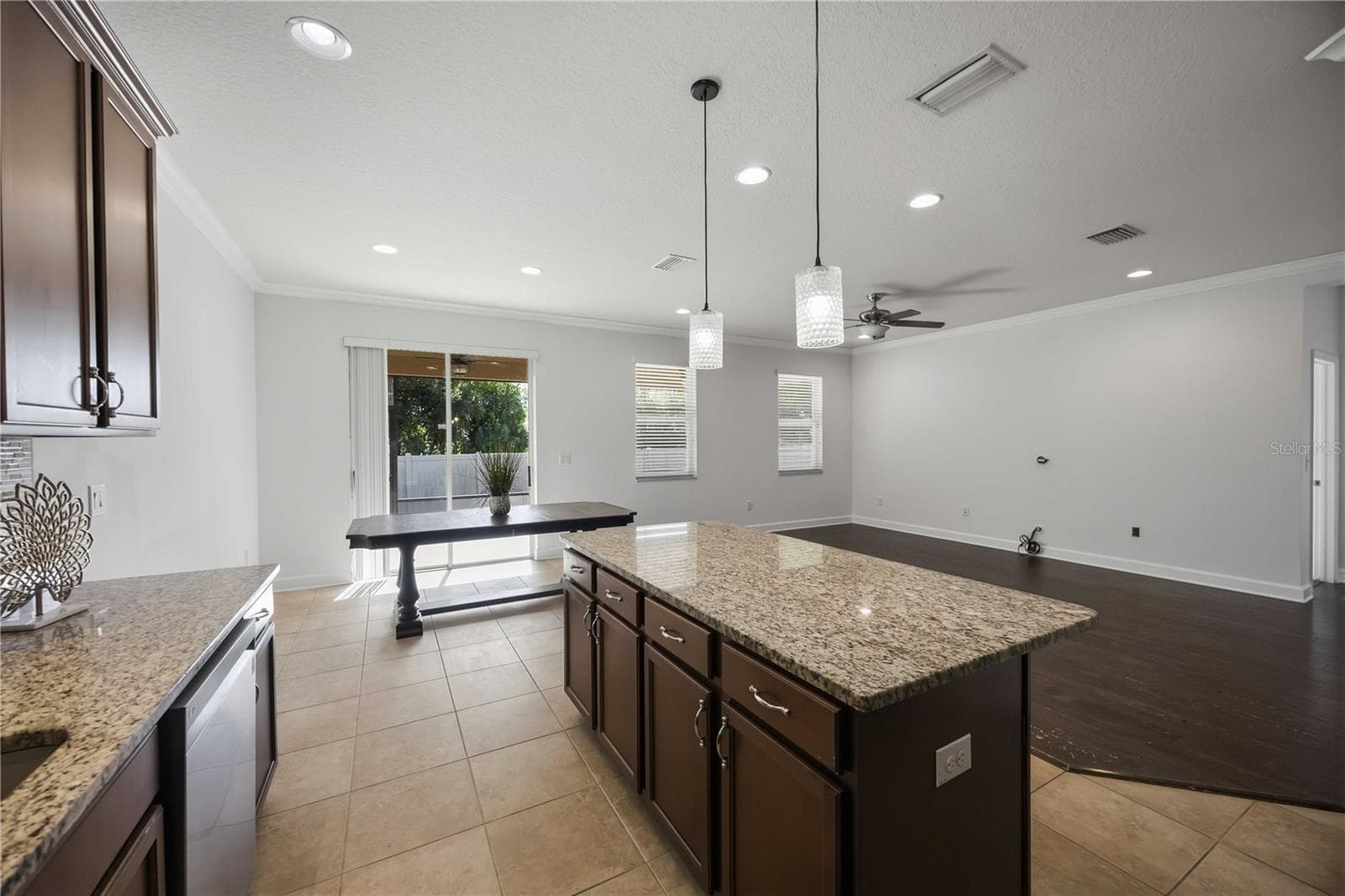 Single Family Residence at 5711 ARBOR WOOD CT, BRADENTON, photo 12 of 61