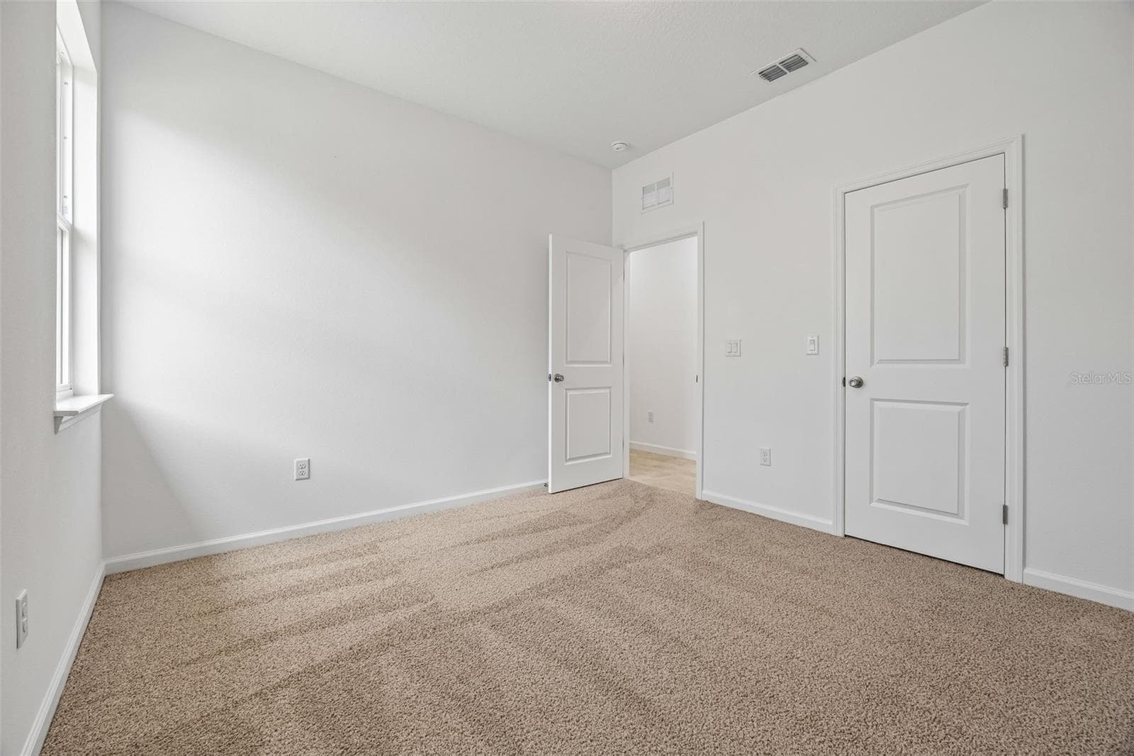 Single Family Residence at 3780 WATERCLIFF CIR, GRAND ISLAND, photo 11 of 20