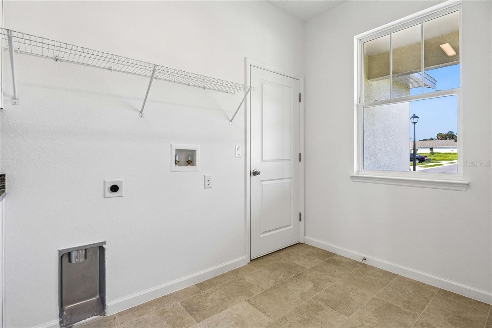 Single Family Residence at 3780 WATERCLIFF CIR, GRAND ISLAND, photo 16 of 20