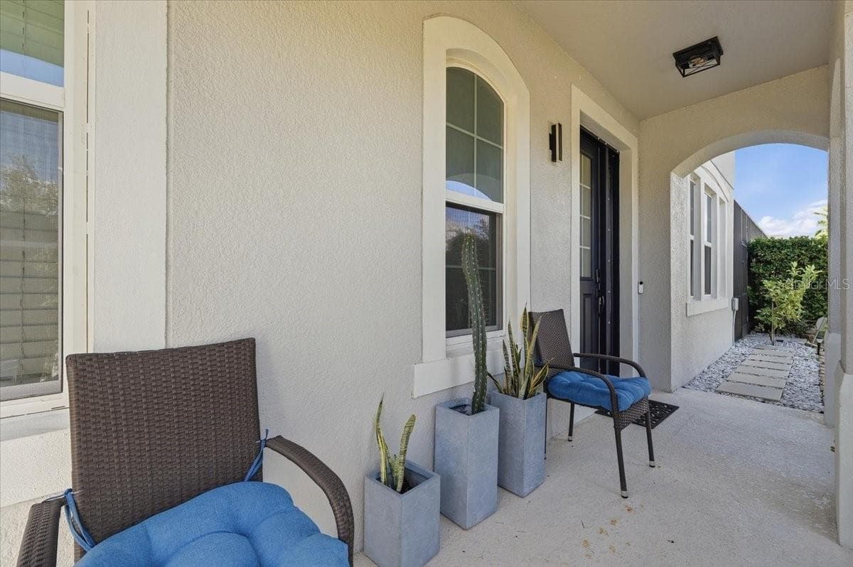 Front Porch - 3020 CARDILLINO WAY, KISSIMMEE