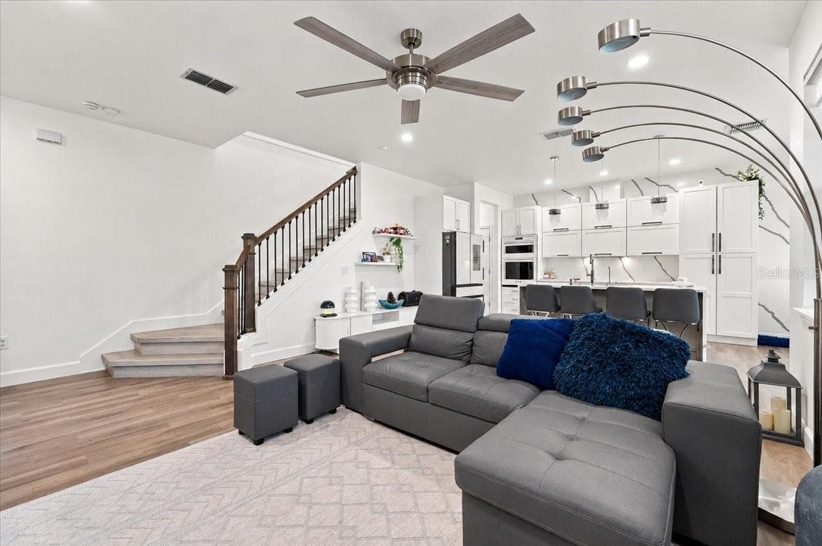 Living Room - 3020 CARDILLINO WAY, KISSIMMEE