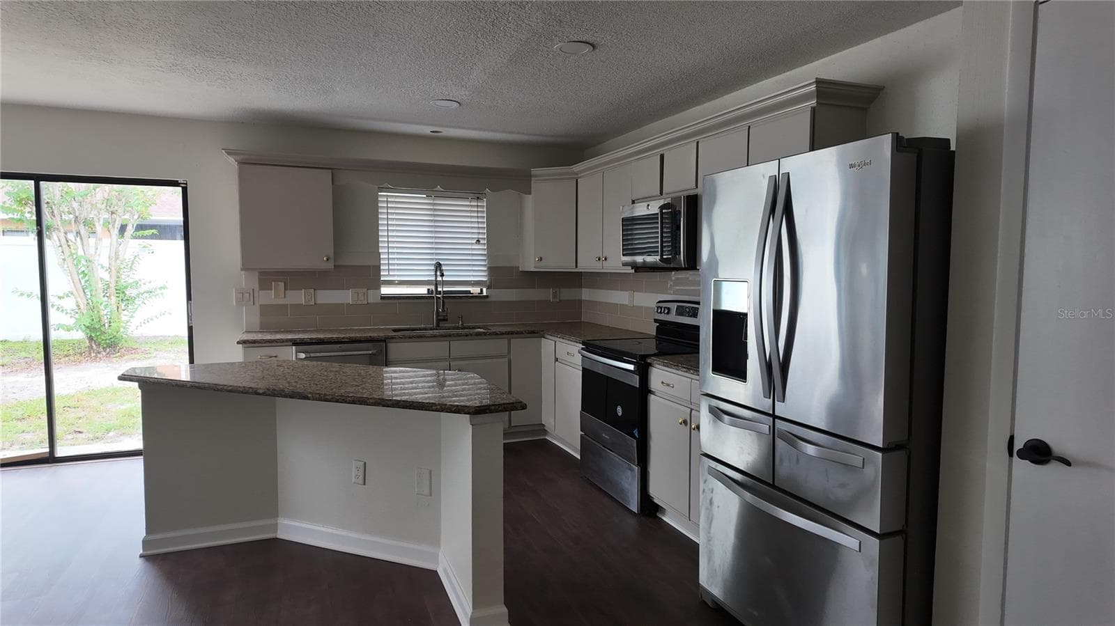 Single Family Residence at 1025 HORNBEAM ST, OVIEDO, photo 5 of 11