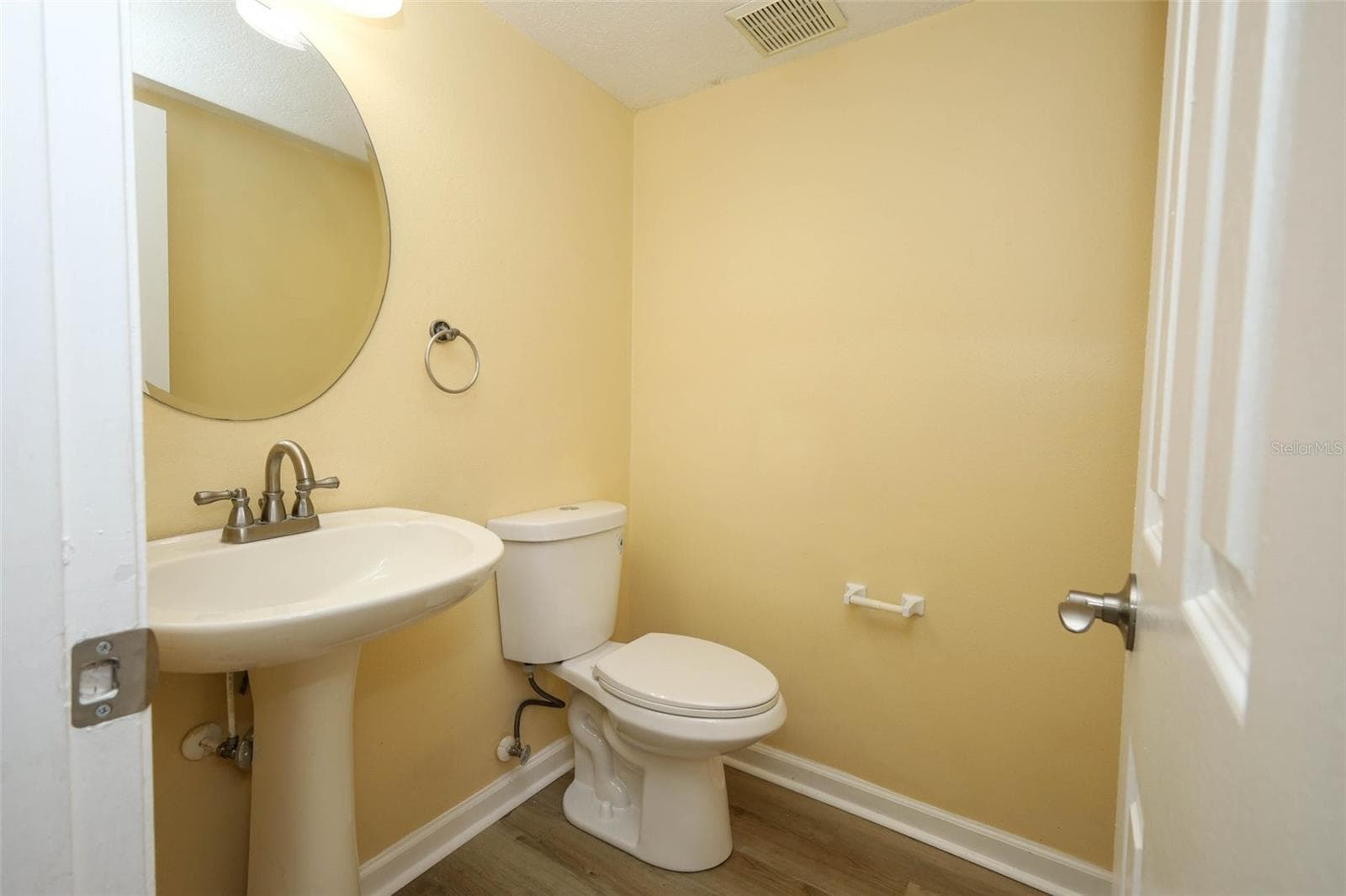 Half Duplex at 5405 RUTLAND CT, ORLANDO, photo 8 of 14