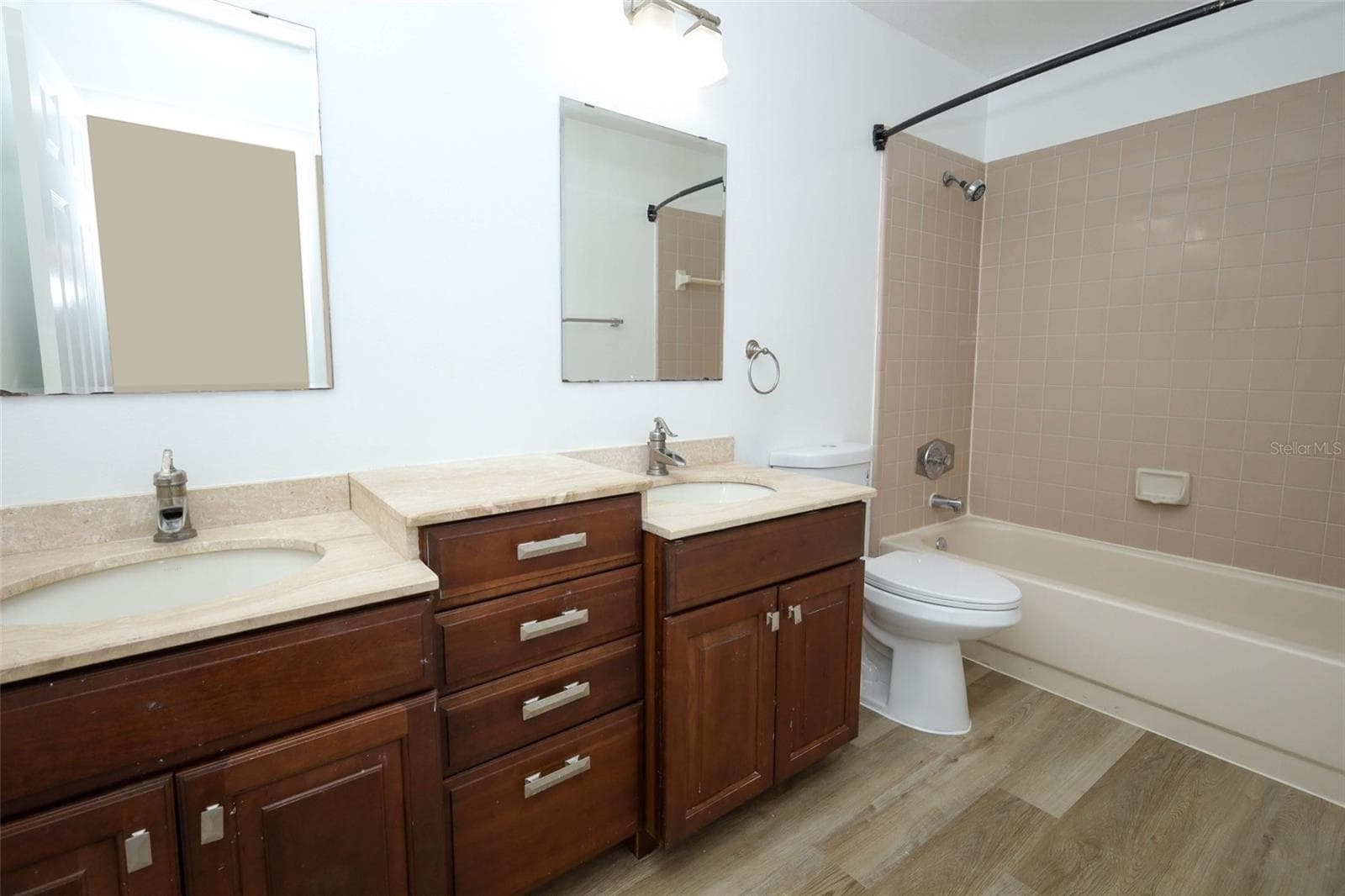Half Duplex at 5405 RUTLAND CT, ORLANDO, photo 9 of 14