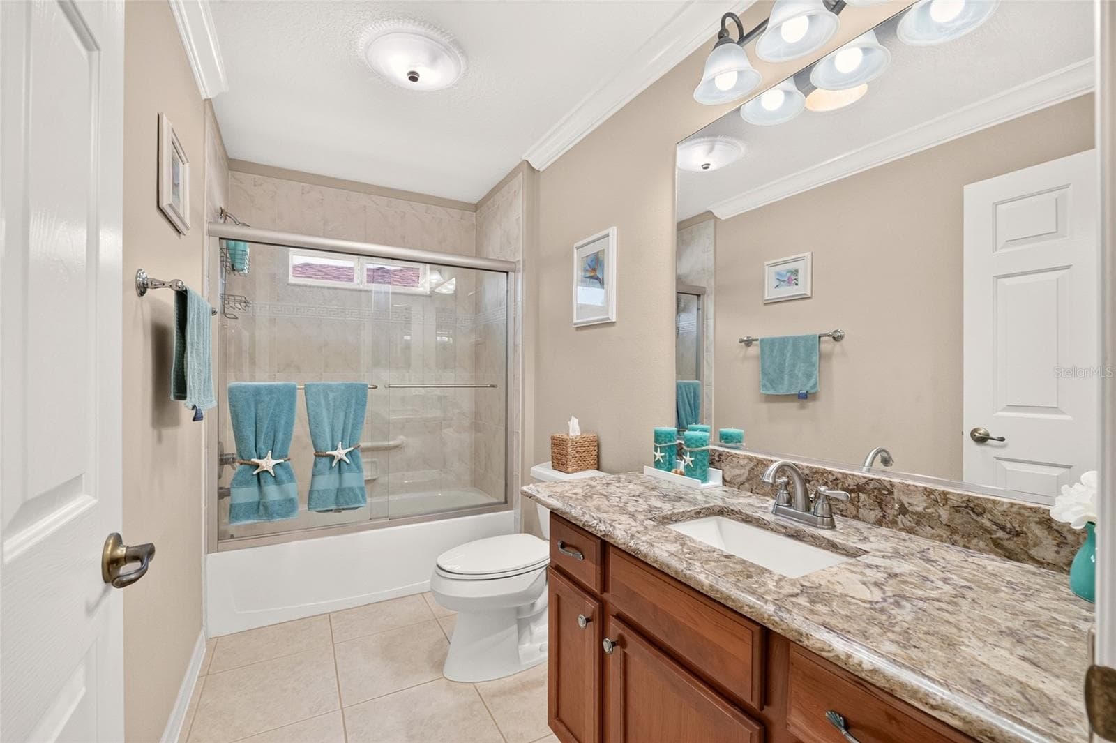 Single Family Residence at 1705 MOUNT CROGHAN TRL, THE VILLAGES, photo 10 of 42