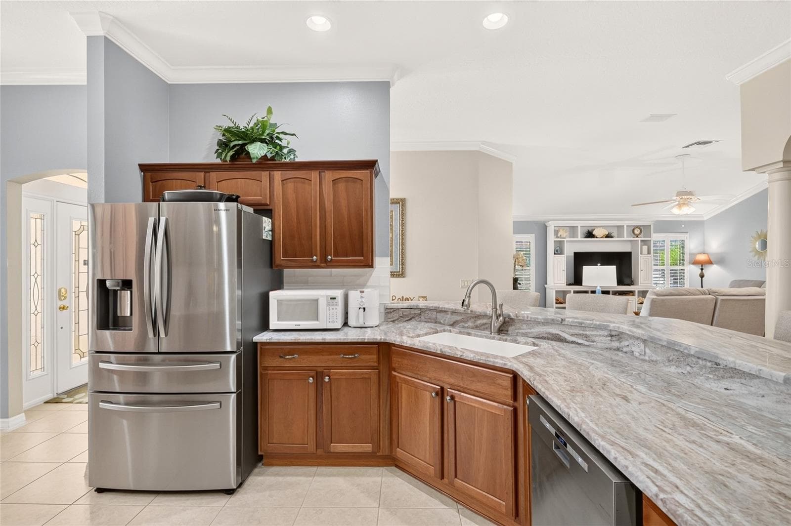 Single Family Residence at 1705 MOUNT CROGHAN TRL, THE VILLAGES, photo 20 of 42