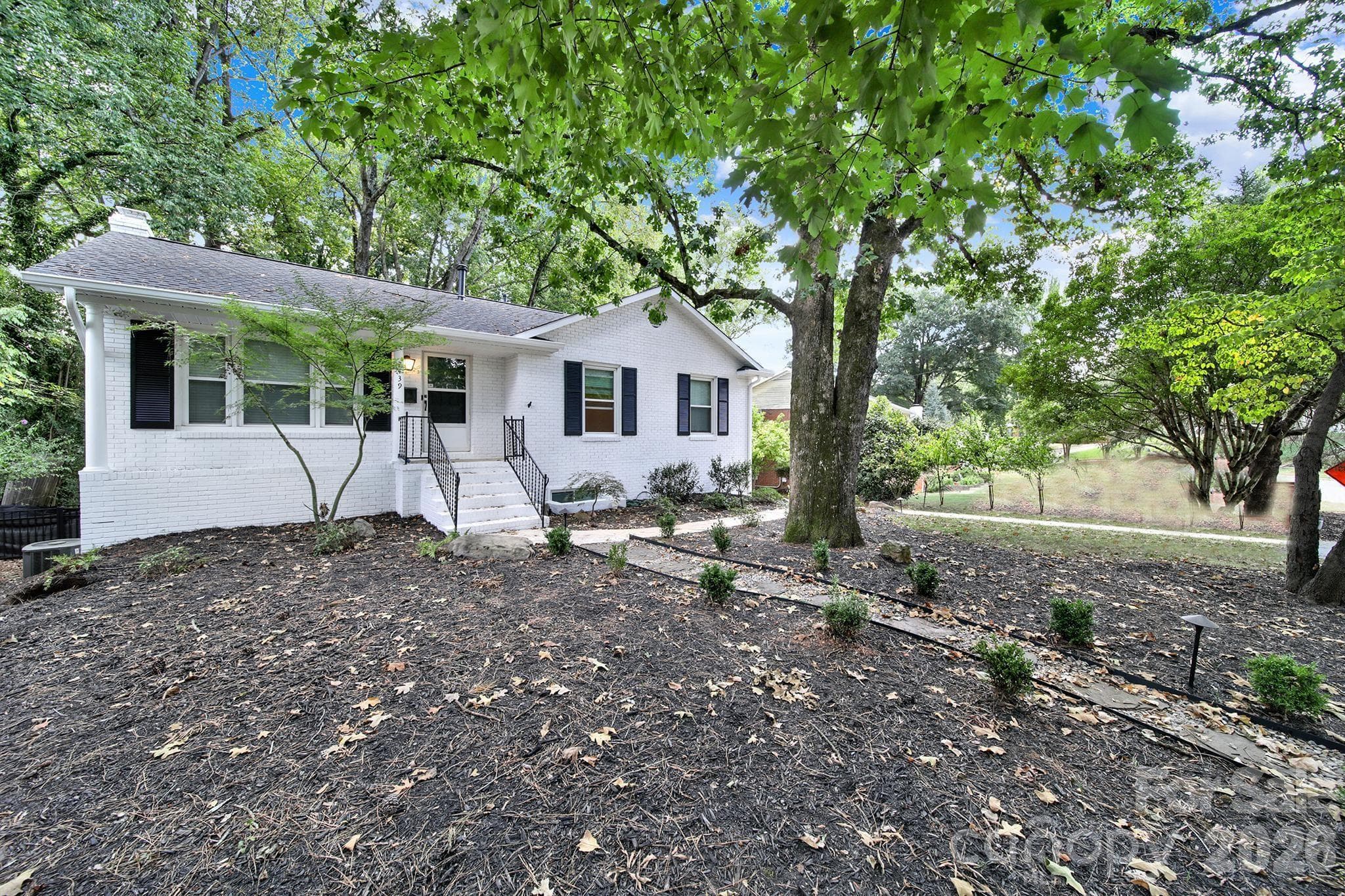 Single Family Residence at 7439 Watercrest Road, Charlotte, photo 28 of 32