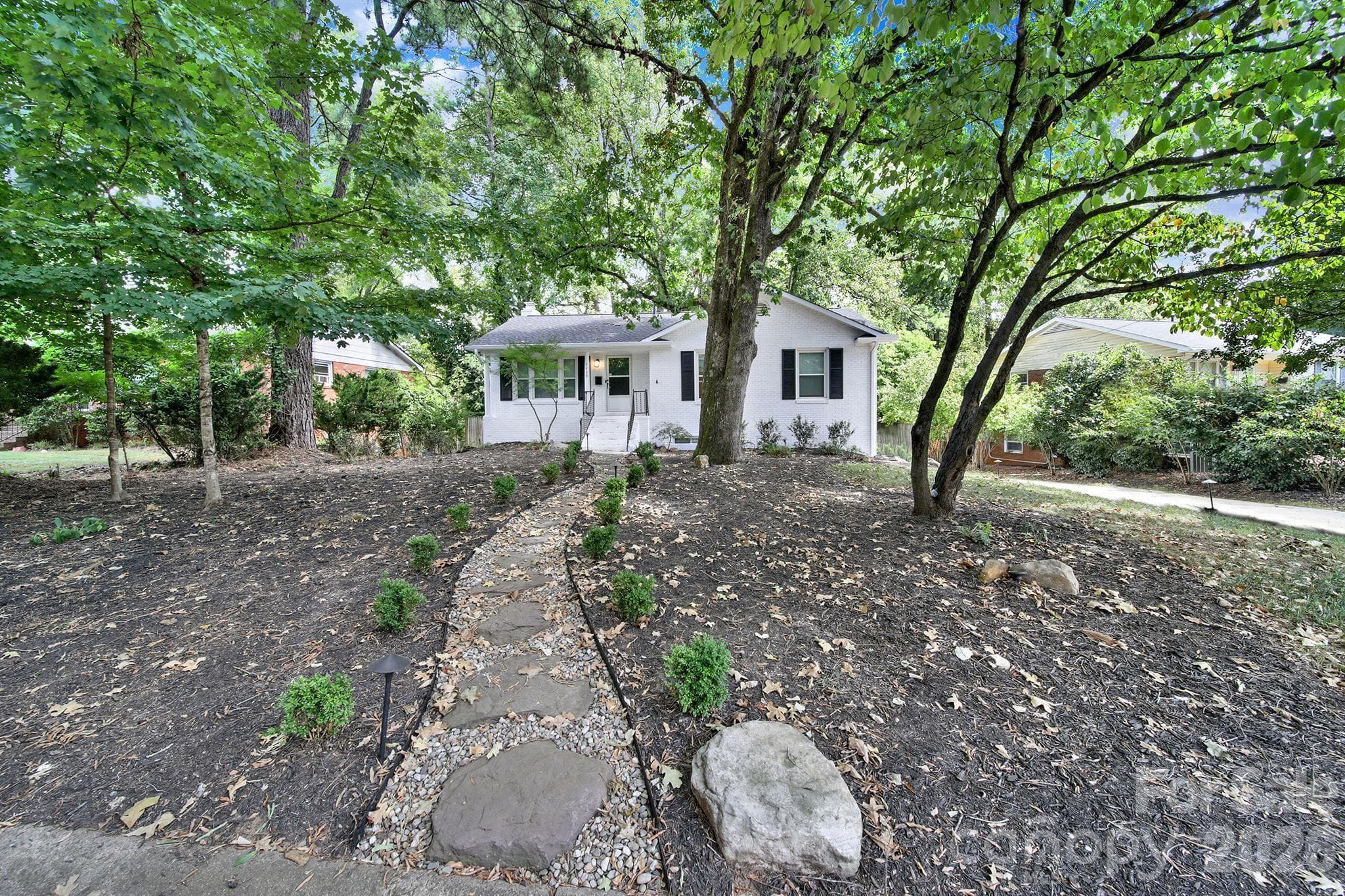 Single Family Residence at 7439 Watercrest Road, Charlotte, photo 31 of 32