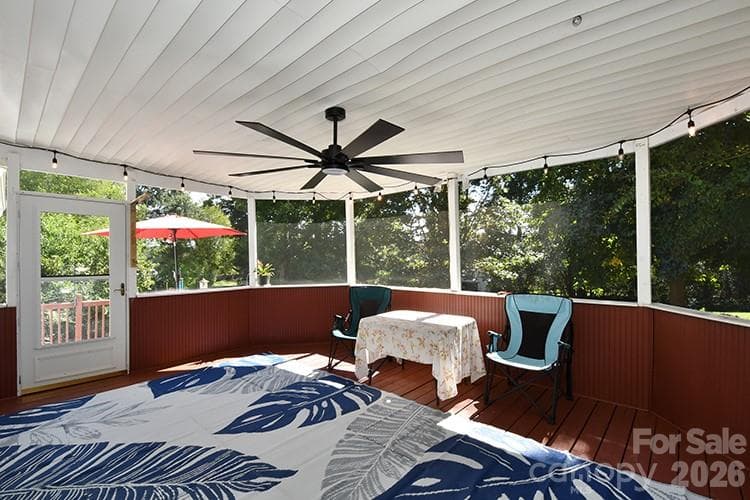 Single Family Residence at 235 Crystal Circle, Mooresville, photo 7 of 41