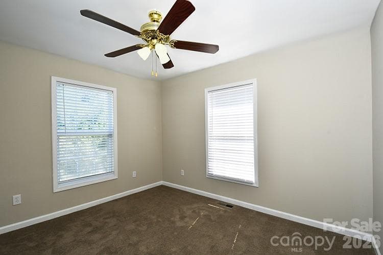 Single Family Residence at 235 Crystal Circle, Mooresville, photo 10 of 41