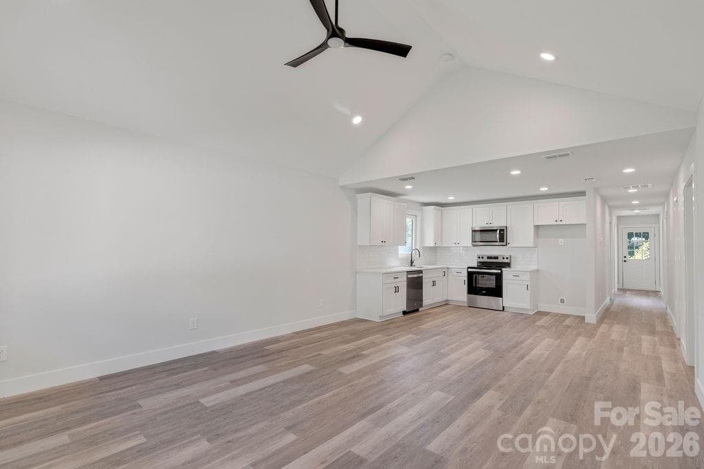Single Family Residence at 308 N Caldwell Avenue, Newton, photo 5 of 24