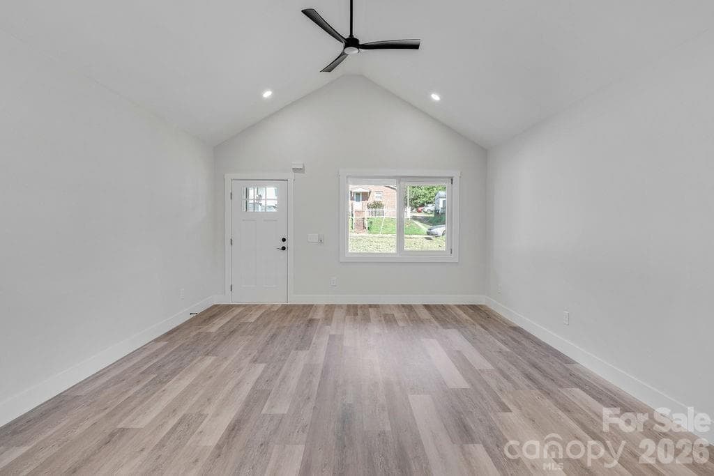 Single Family Residence at 308 N Caldwell Avenue, Newton, photo 7 of 24
