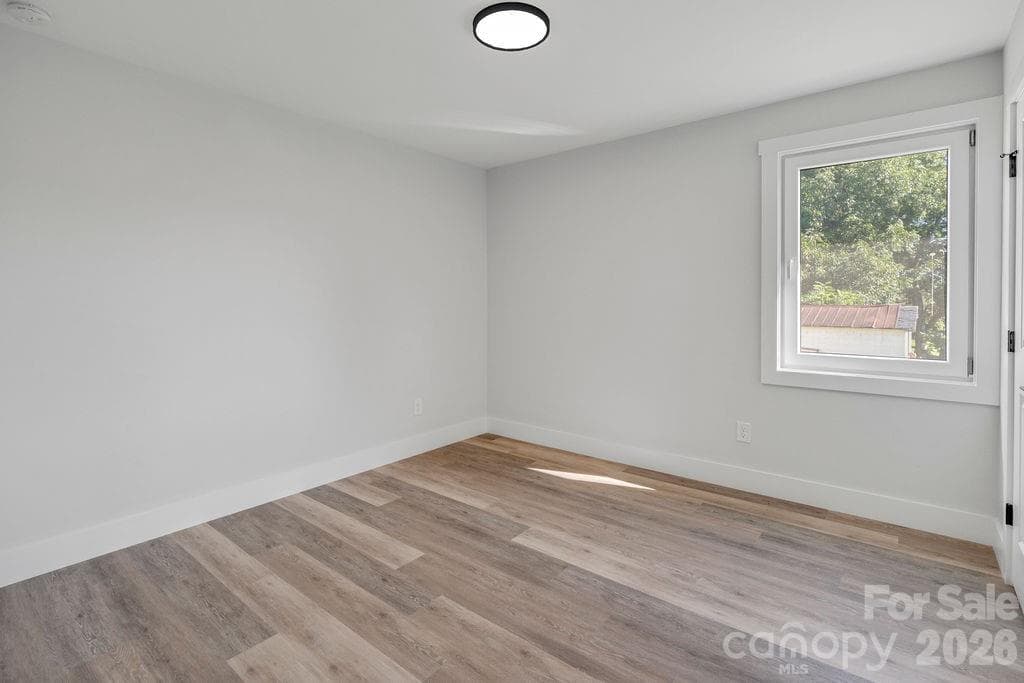 Single Family Residence at 308 N Caldwell Avenue, Newton, photo 12 of 24