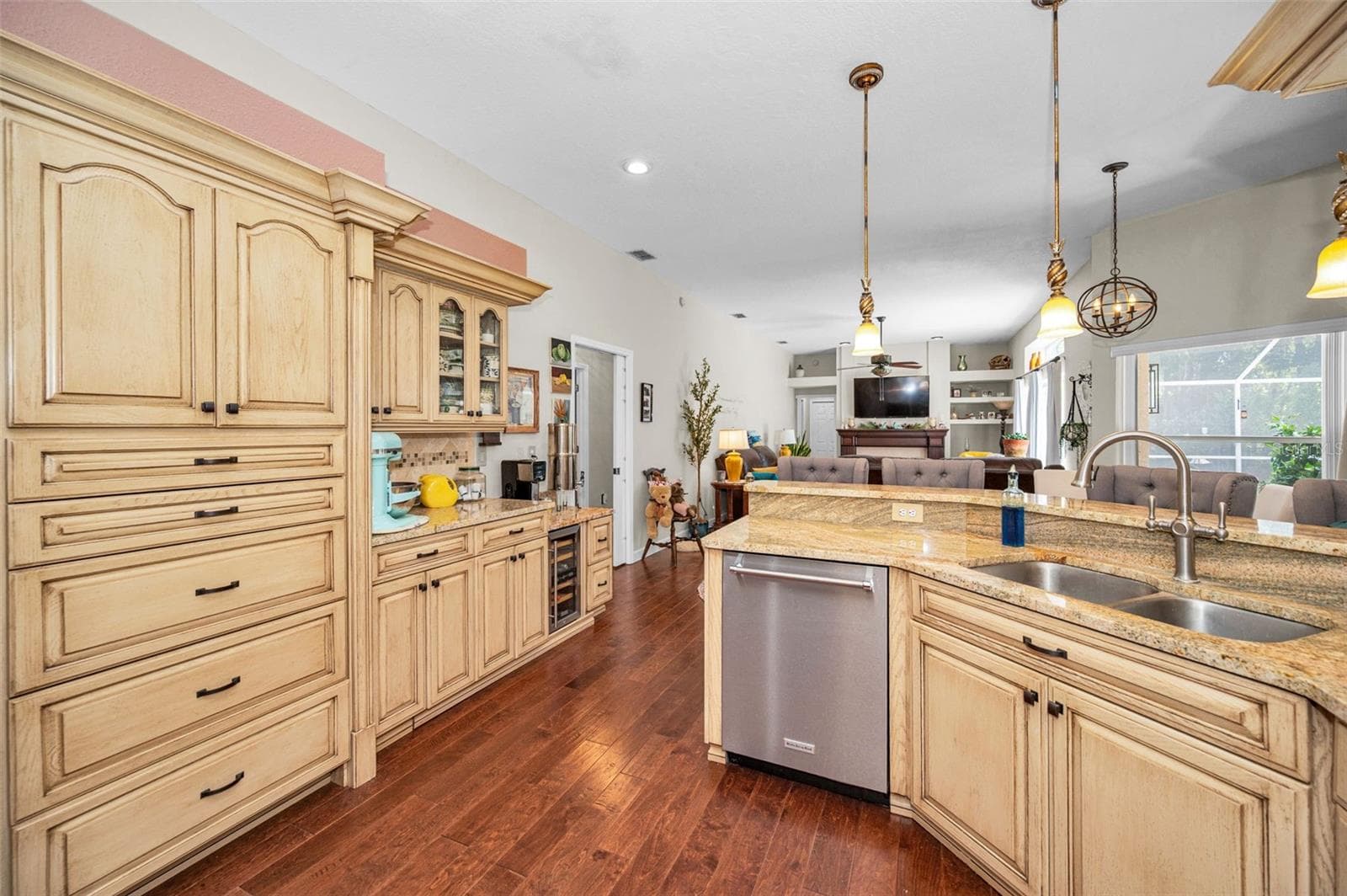 Updated kitchen - 1234 ARLINBROOK DR, TRINITY