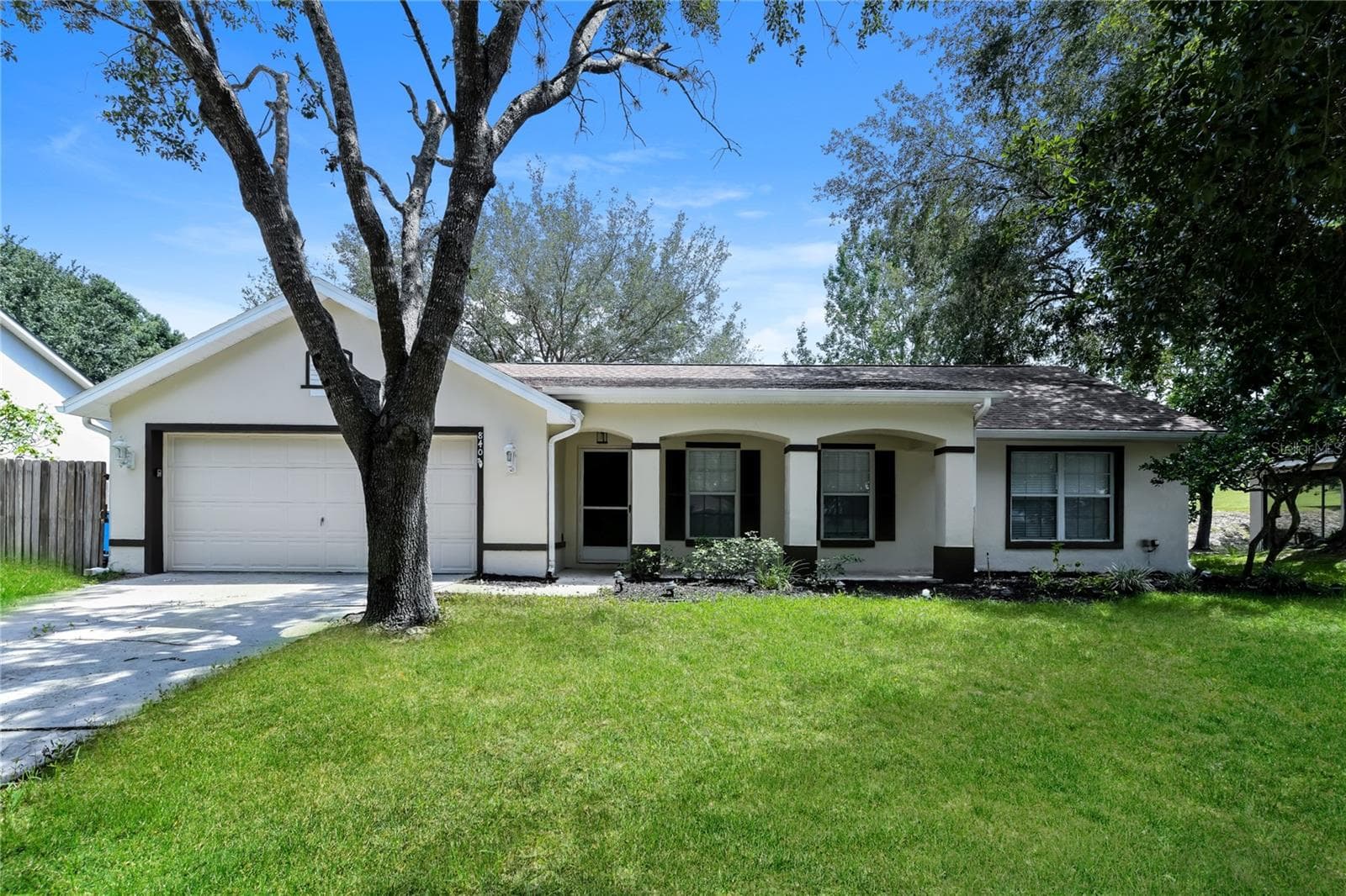 Single Family Residence at 840 HIGH POINTE CIR, MINNEOLA