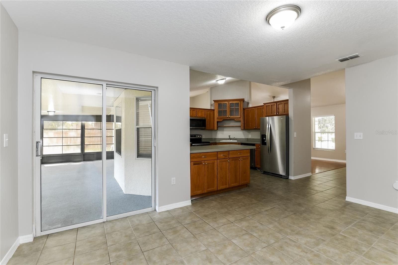 Single Family Residence at 840 HIGH POINTE CIR, MINNEOLA, photo 7 of 15