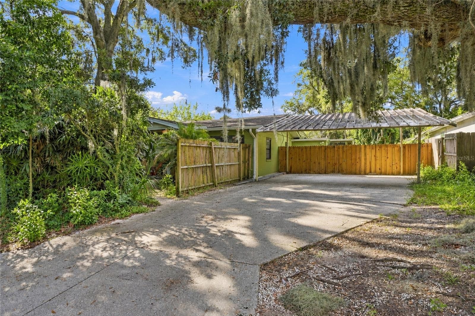 Single Family Residence at 8830 COCOA AVE, JACKSONVILLE, photo 2 of 21