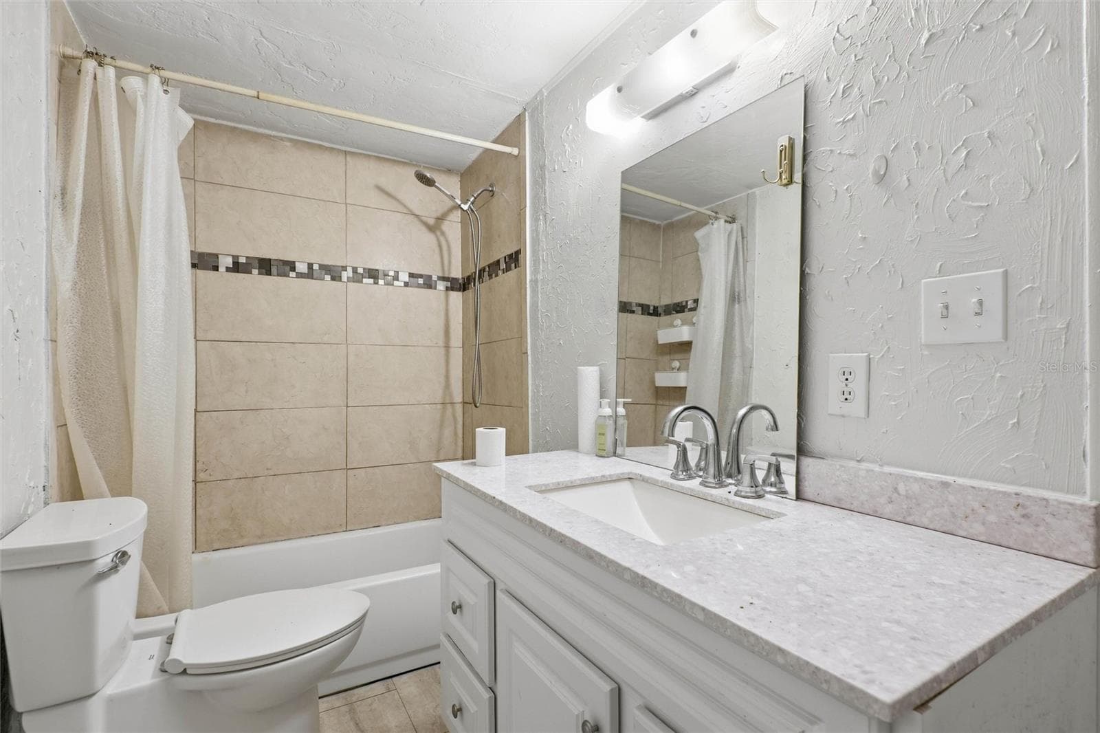 Single Family Residence at 8830 COCOA AVE, JACKSONVILLE, photo 15 of 21