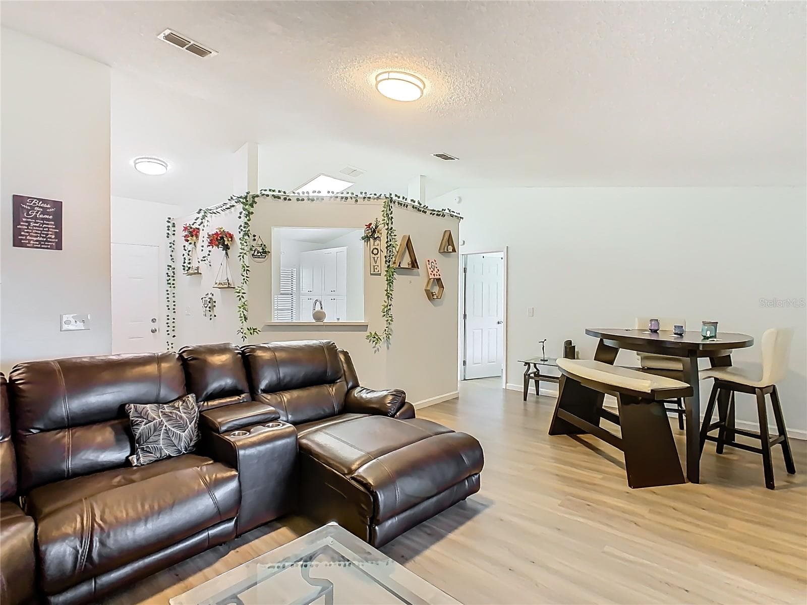 Single Family Residence at 406 JAY CT, POINCIANA, photo 9 of 37