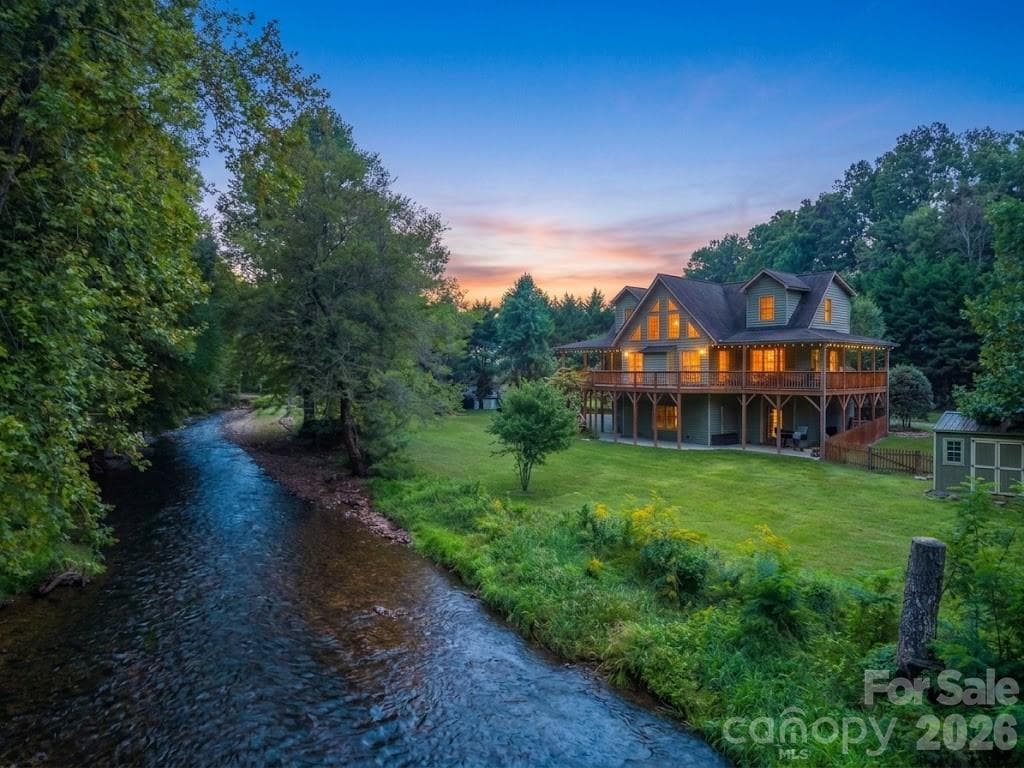79 Rapid Waters Way
