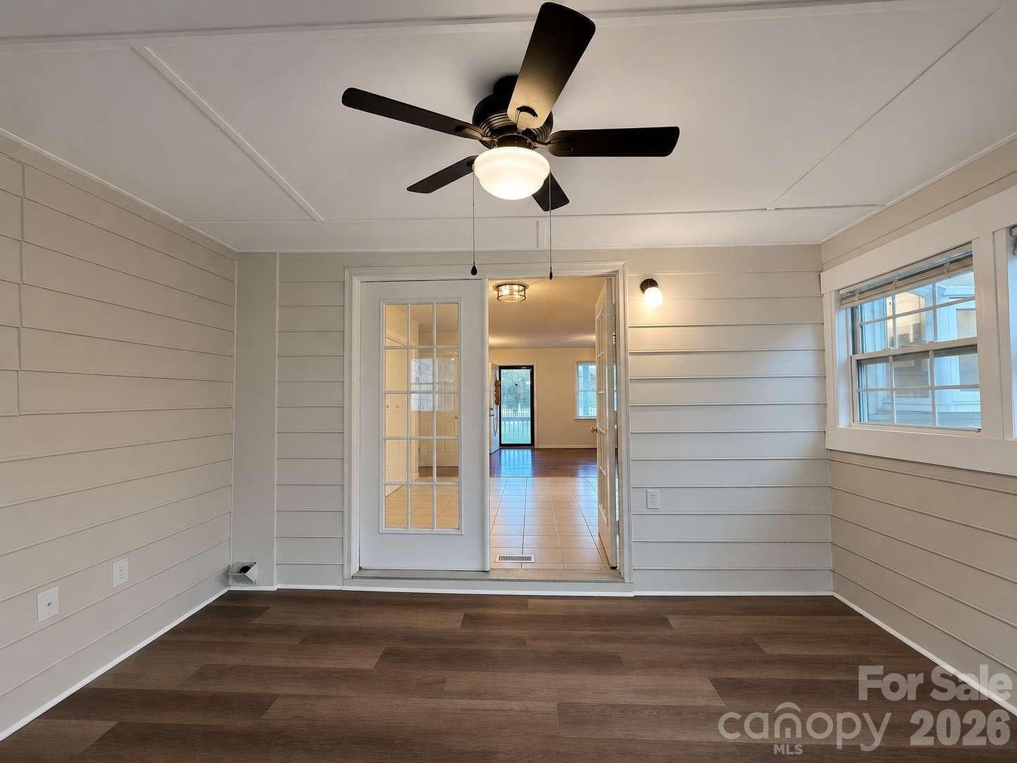 Single Family Residence at 2060 27th Avenue Drive NE, Hickory, photo 9 of 30