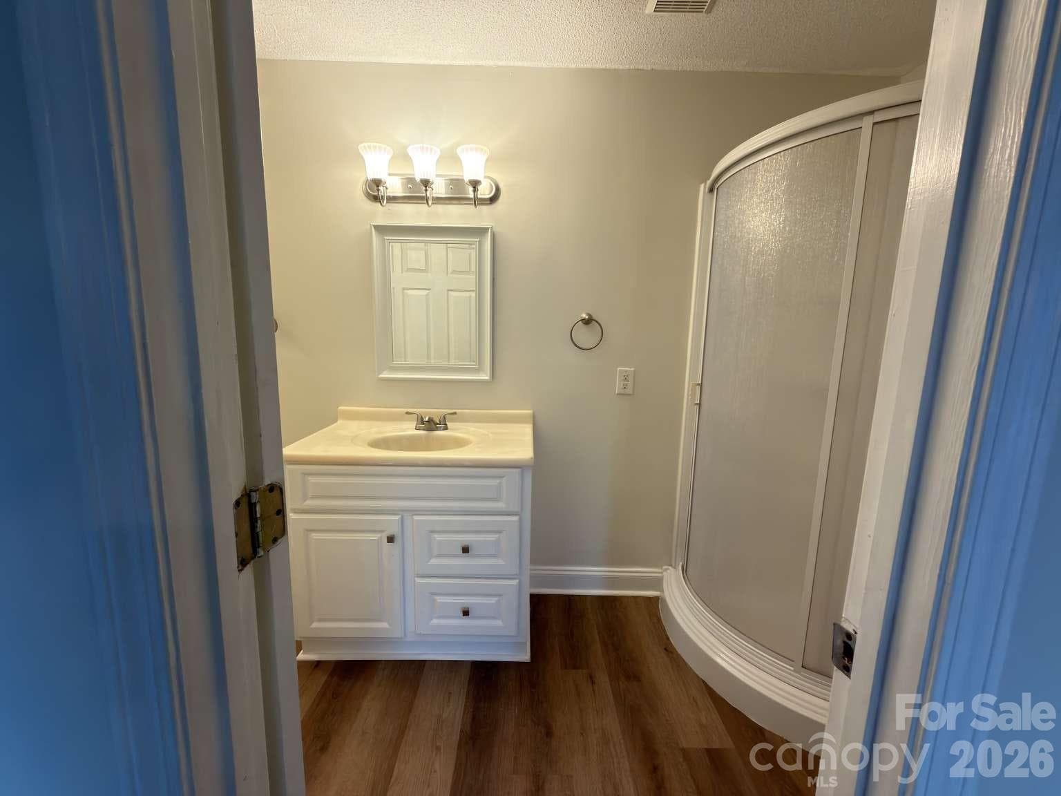 Single Family Residence at 2060 27th Avenue Drive NE, Hickory, photo 12 of 30
