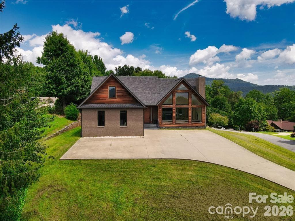 Welcome Home! - 8 Nottingham Drive, Candler