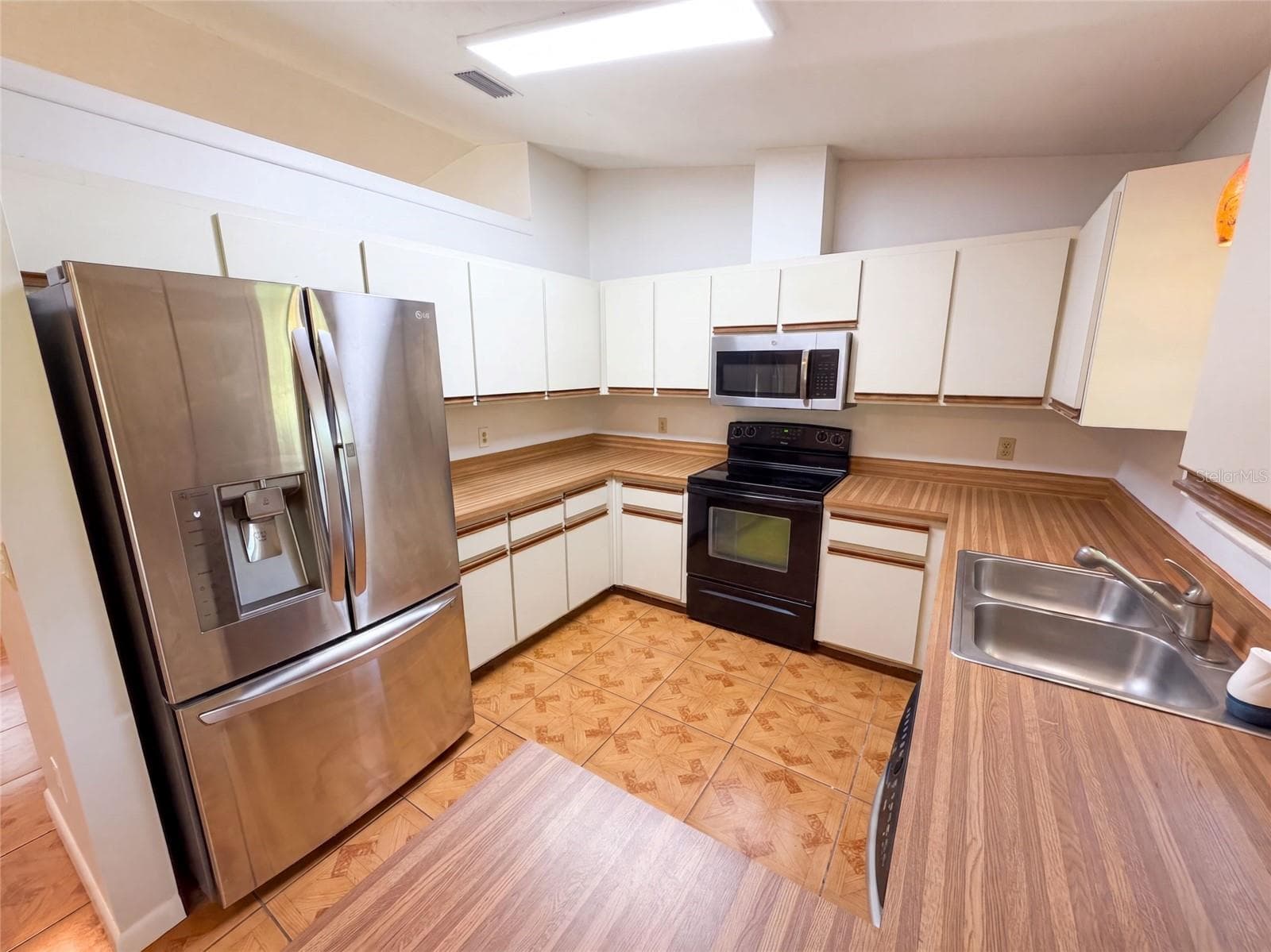 Single Family Residence at 1008 LYNBROOK ST NW, PALM BAY, photo 9 of 25