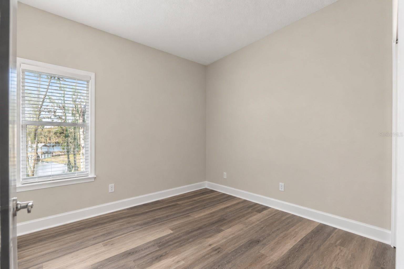 AI furniture removal* image may be altered - 292 SW OLD CYPRESS WAY, LAKE CITY