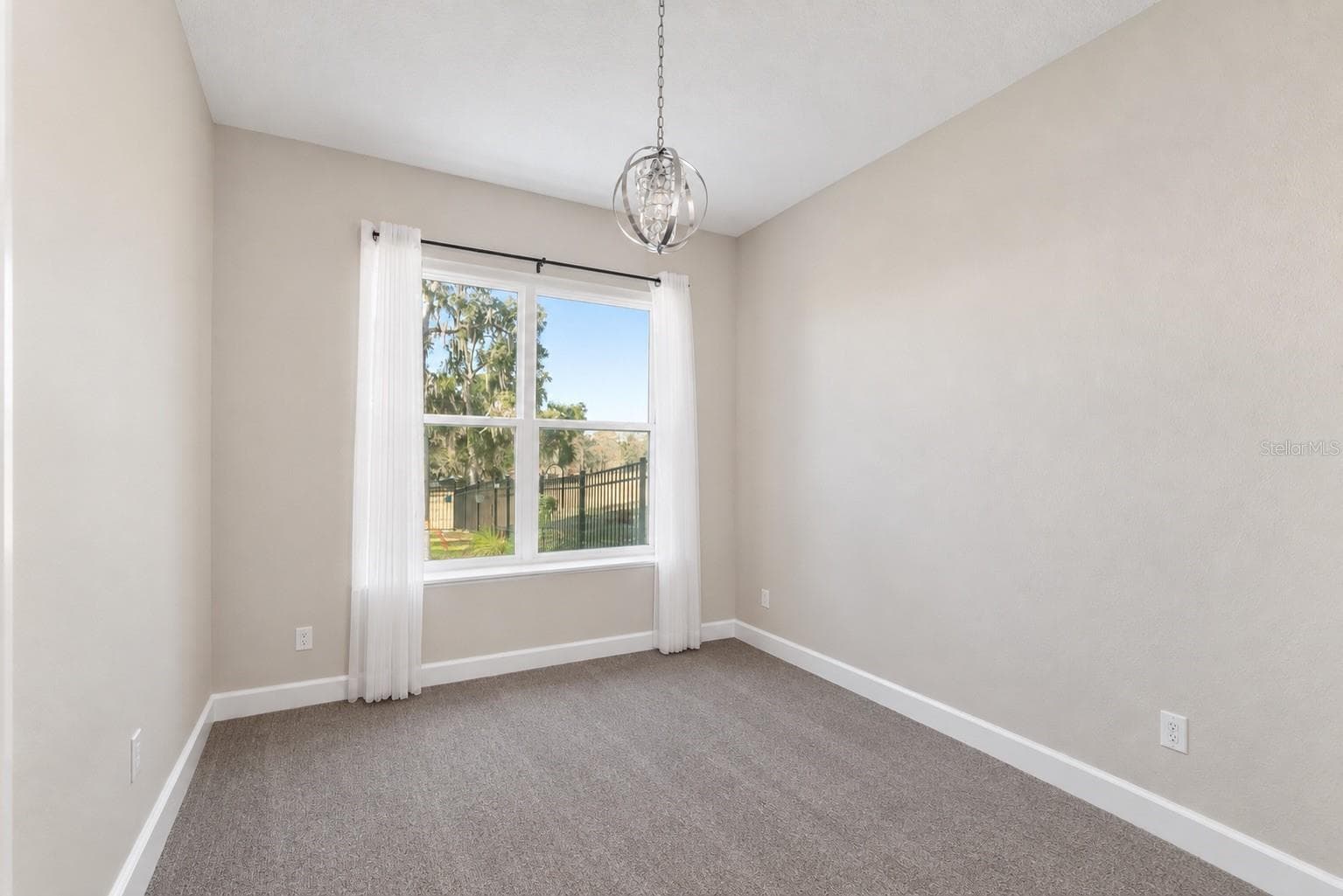 AI furniture removal* image may be altered - 292 SW OLD CYPRESS WAY, LAKE CITY