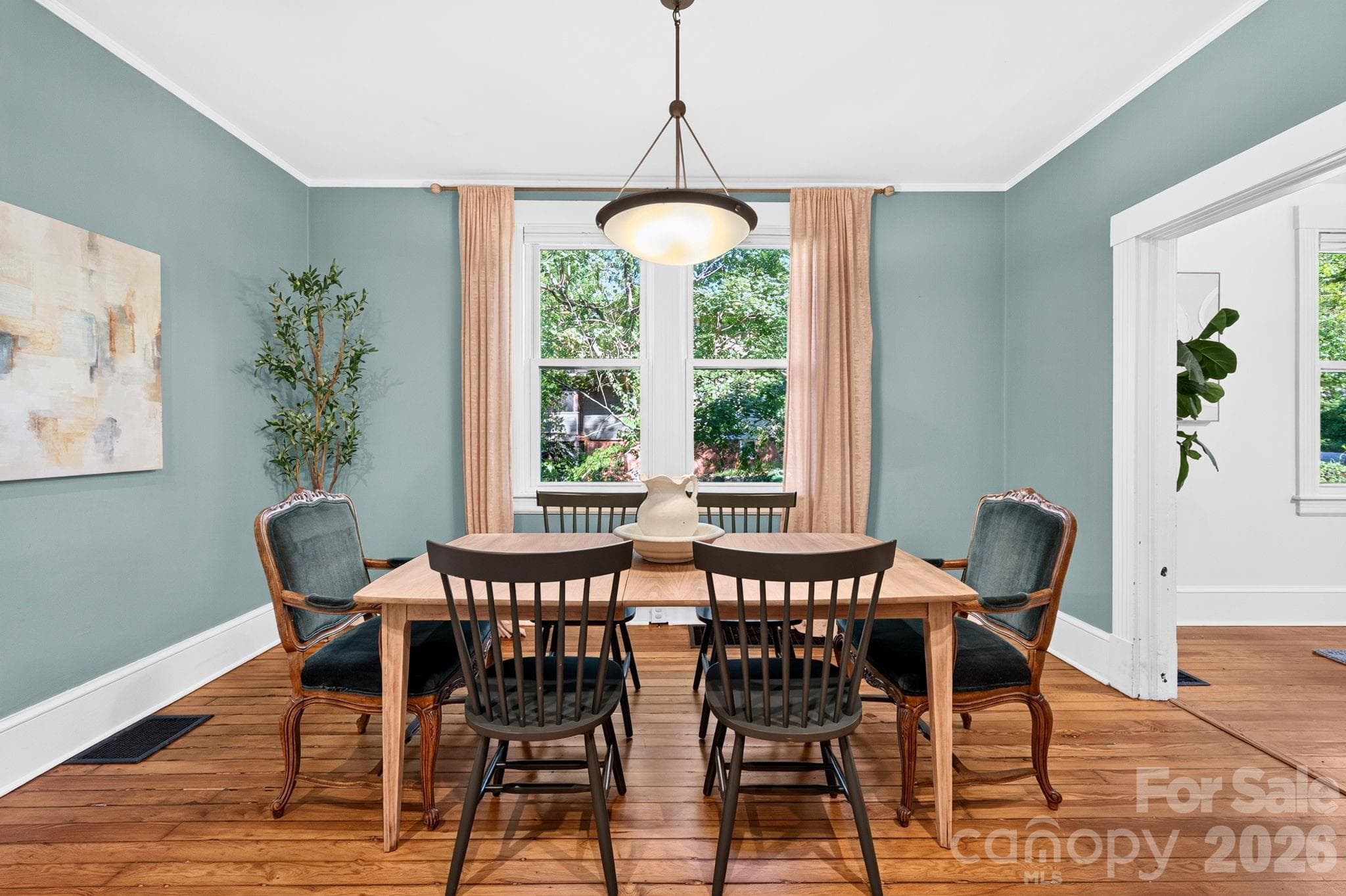 Spacious Dining - 16 West Street, Asheville