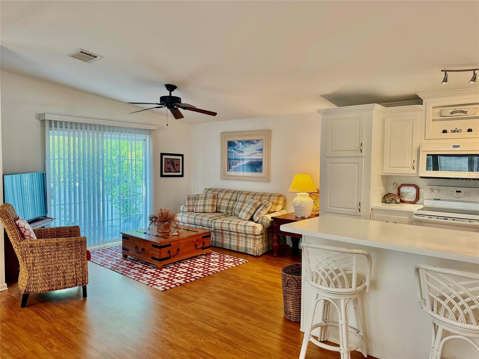 Second living area - 730 GLORIOSA RD, VENICE