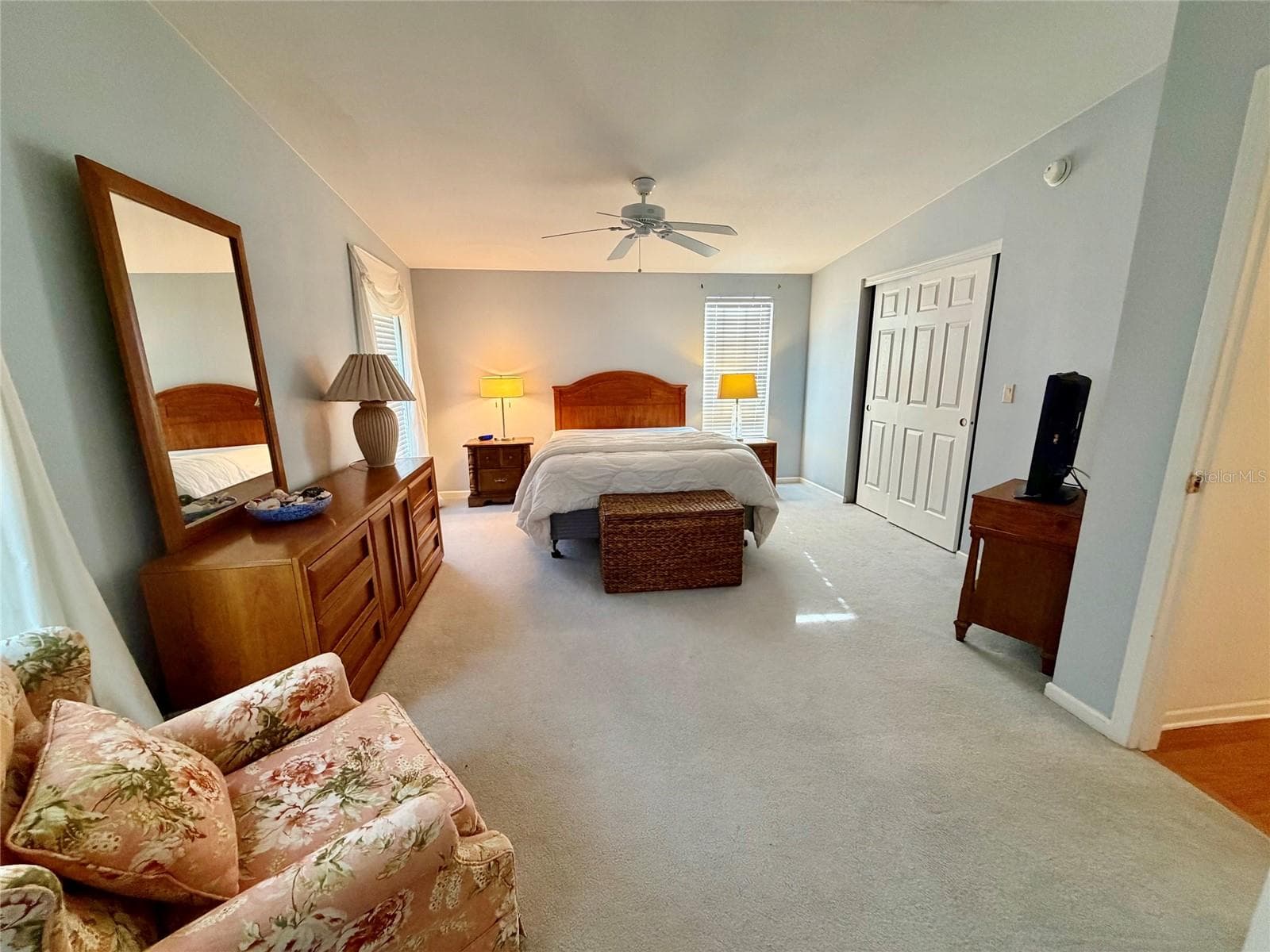 Large main bedroom - 730 GLORIOSA RD, VENICE