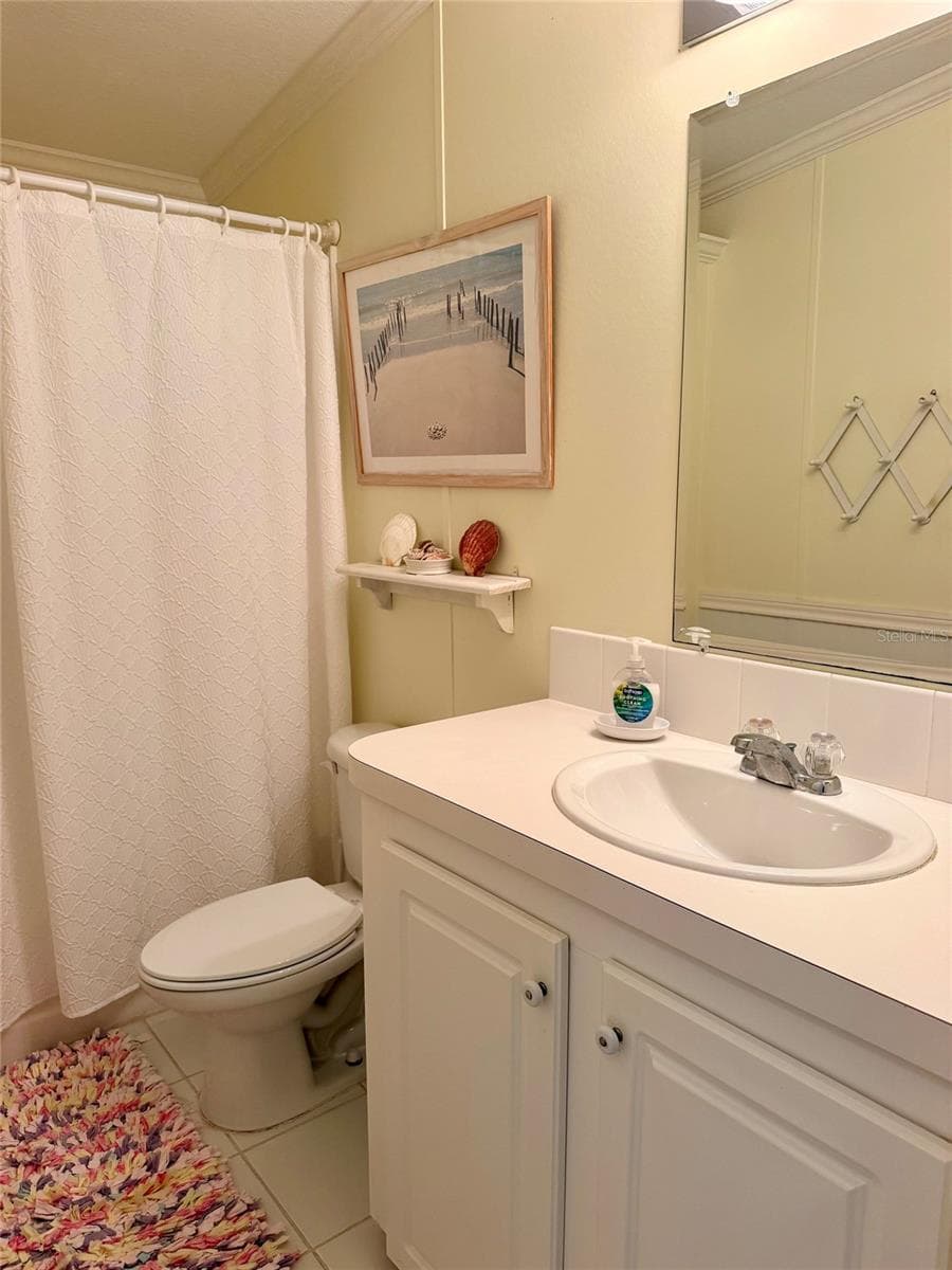 Second bath - 730 GLORIOSA RD, VENICE
