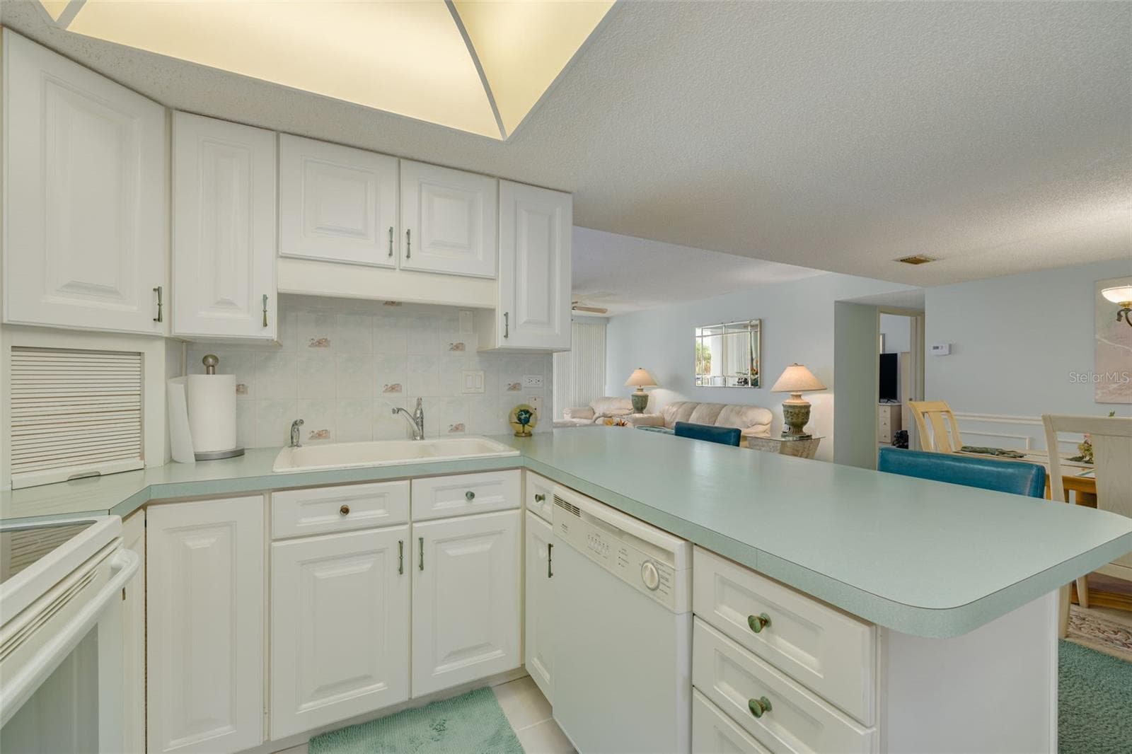 Condominium at 450 TREASURE ISLAND CSWY #201, TREASURE ISLAND, photo 8 of 30