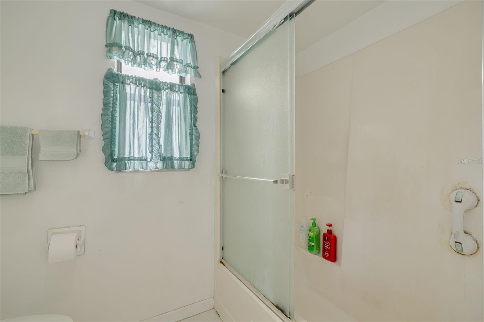 Condominium at 450 TREASURE ISLAND CSWY #201, TREASURE ISLAND, photo 16 of 30