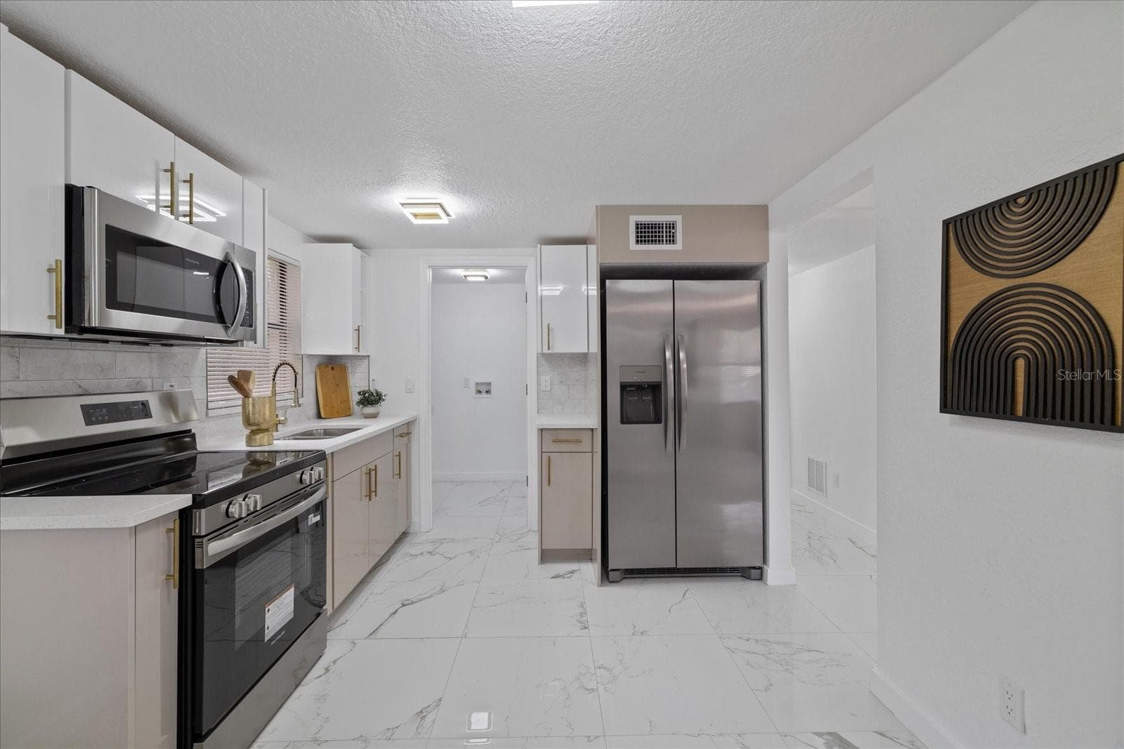 Single Family Residence at 1134 ENGMAN ST, CLEARWATER, photo 11 of 29