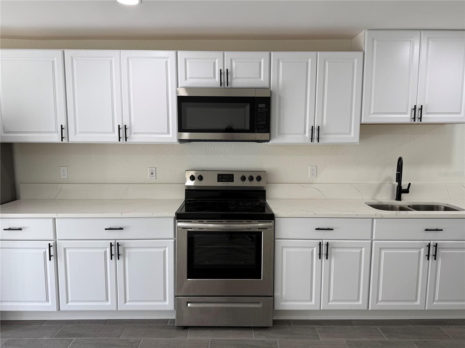 Single Family Residence at 3319 12TH STREET CT E, BRADENTON, photo 5 of 10