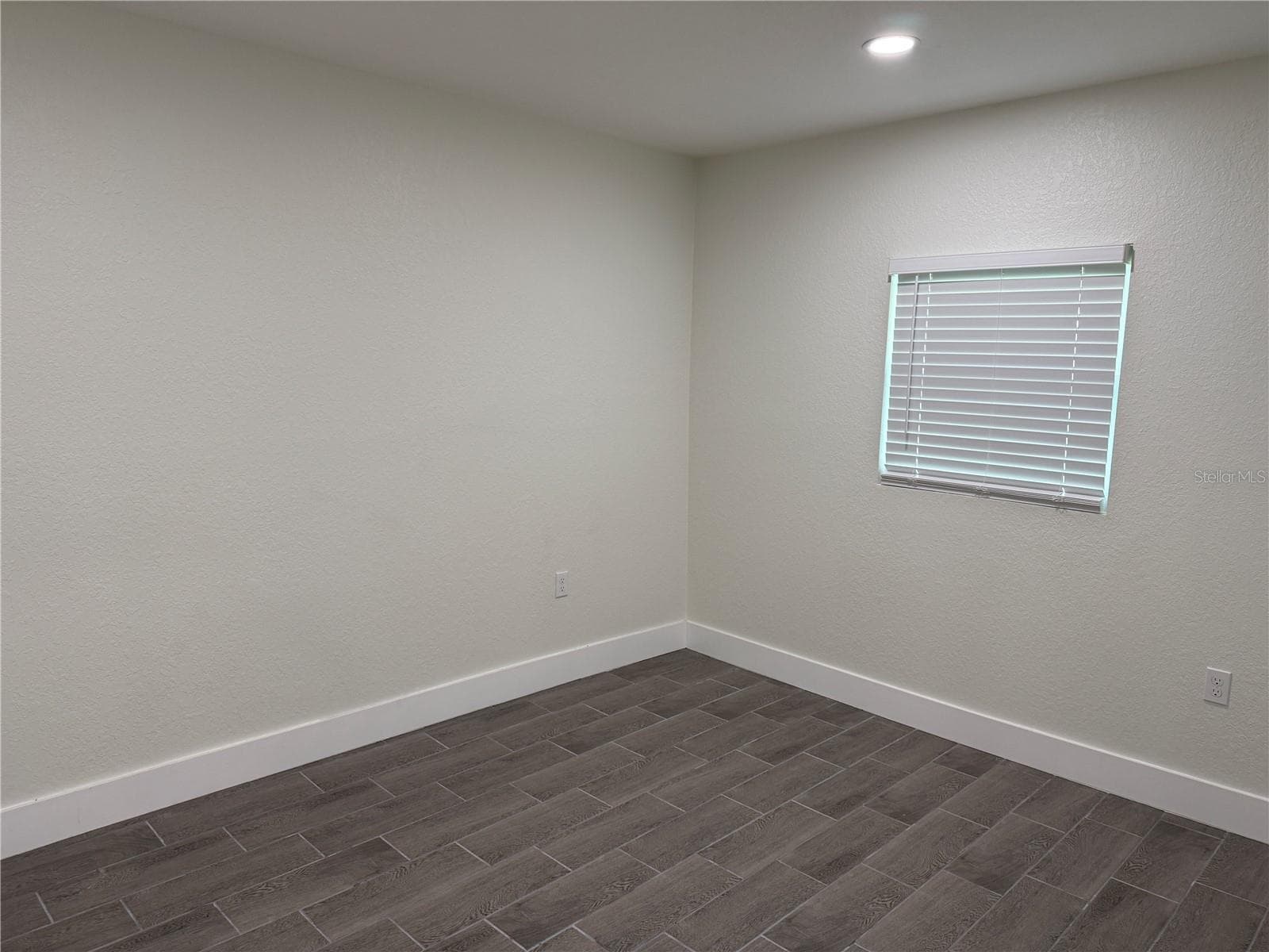 Single Family Residence at 3319 12TH STREET CT E, BRADENTON, photo 6 of 10