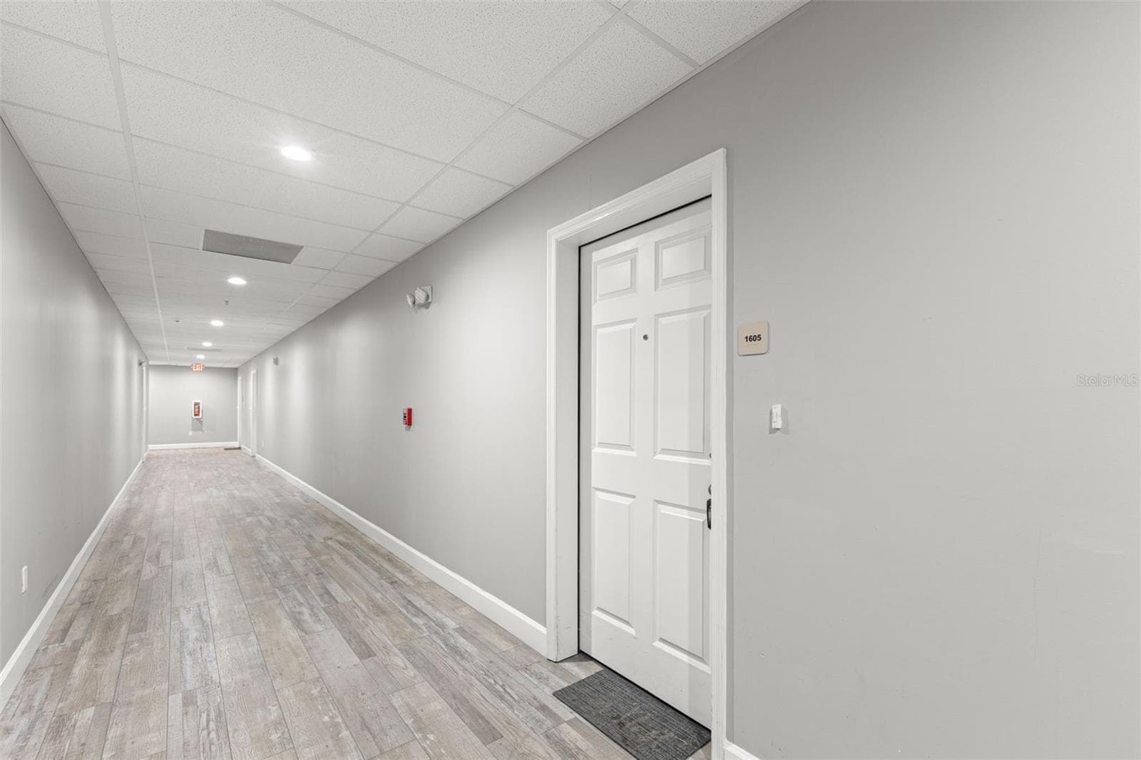 Hallway - 13101 GULF BLVD #1605, MADEIRA BEACH