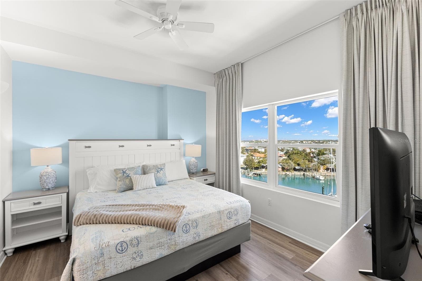Condo - Hotel at 13101 GULF BLVD #1605, MADEIRA BEACH, photo 16 of 43