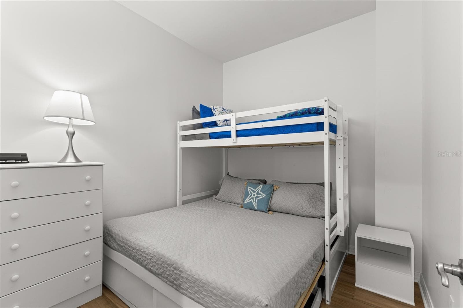 Condo - Hotel at 13101 GULF BLVD #1605, MADEIRA BEACH, photo 25 of 43