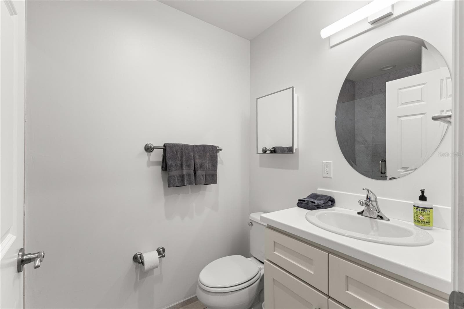 Condo - Hotel at 13101 GULF BLVD #1605, MADEIRA BEACH, photo 26 of 43