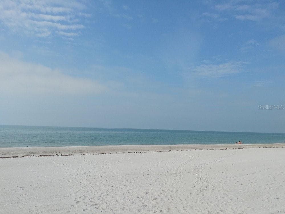 Just across to road to the Gulf of Mexico - 13101 GULF BLVD #1605, MADEIRA BEACH