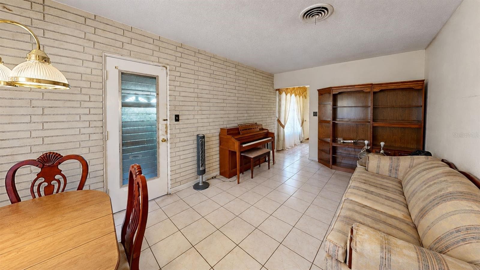 Single Family Residence at 6035 7TH ST S, ST PETERSBURG, photo 21 of 34