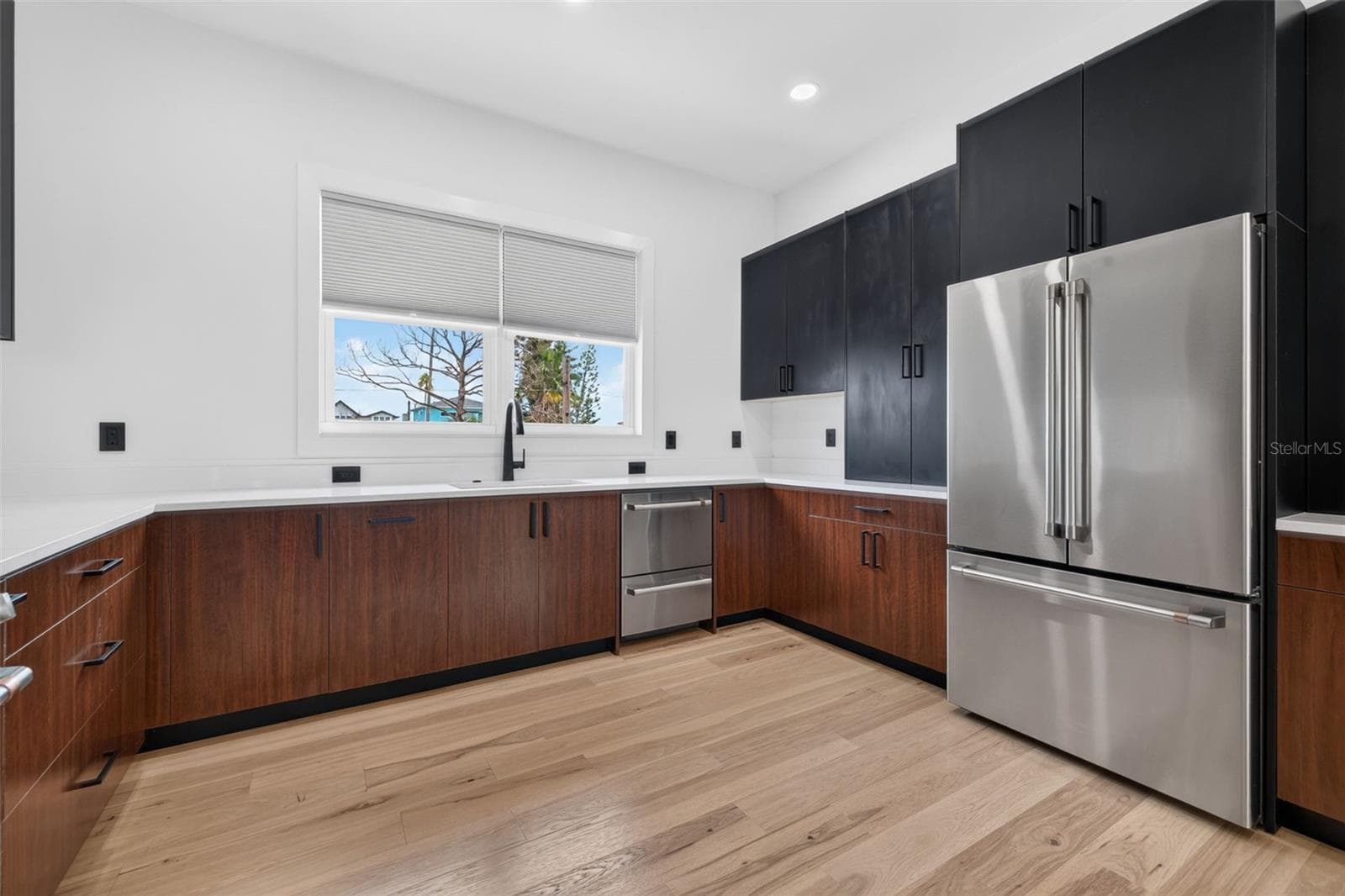 Single Family Residence at 16210 3RD ST E, REDINGTON BEACH, photo 11 of 74