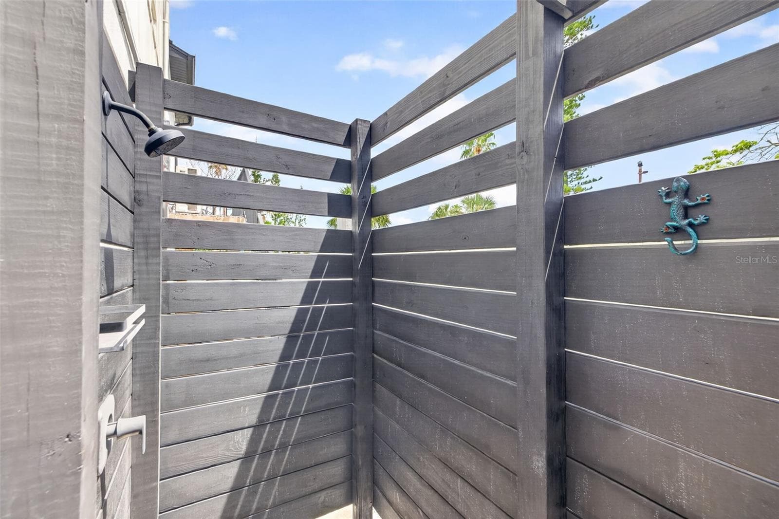 Outdoor Shower - 16210 3RD ST E, REDINGTON BEACH